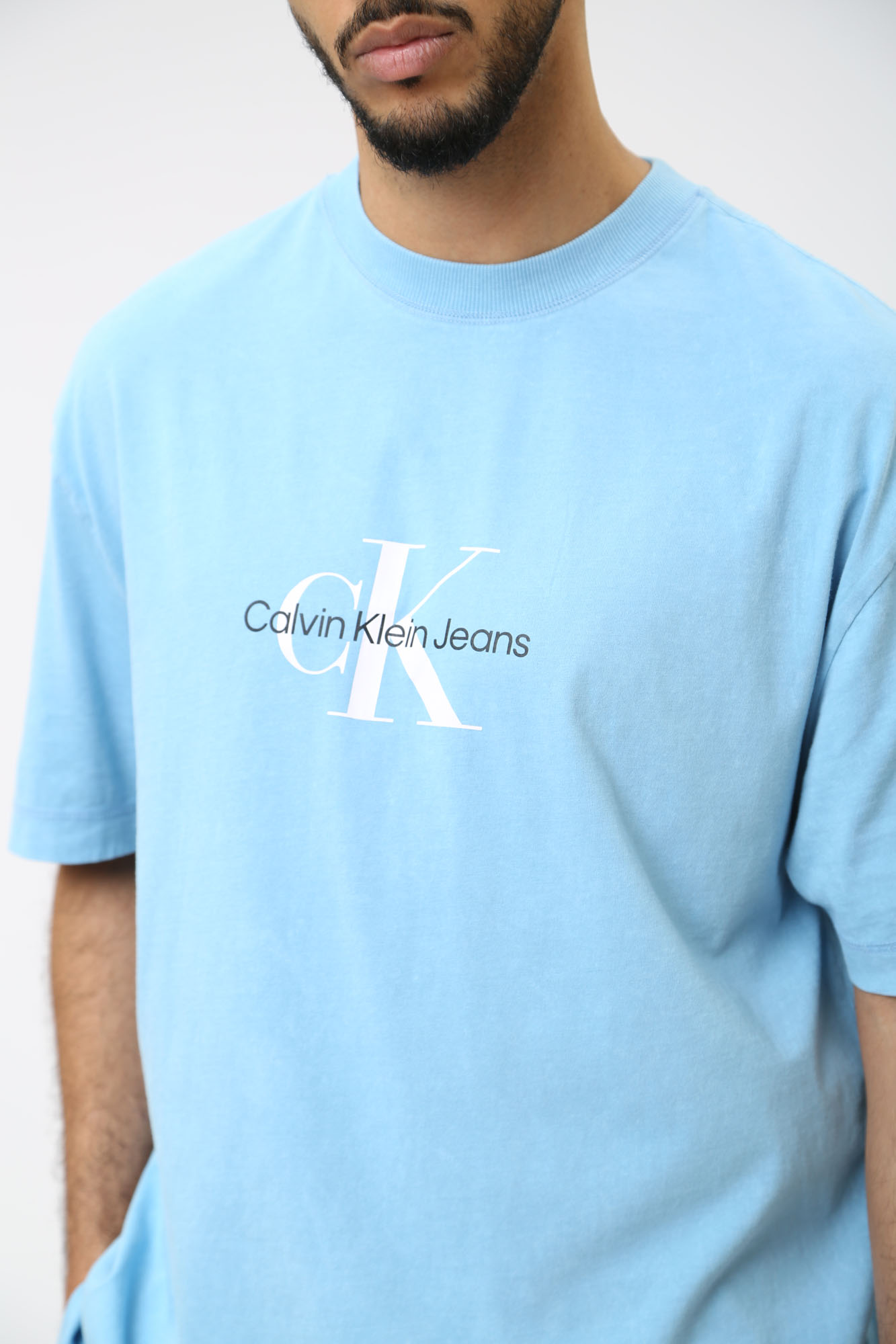 J30J325427 Футболка Calvin Klein Jeans Голубой