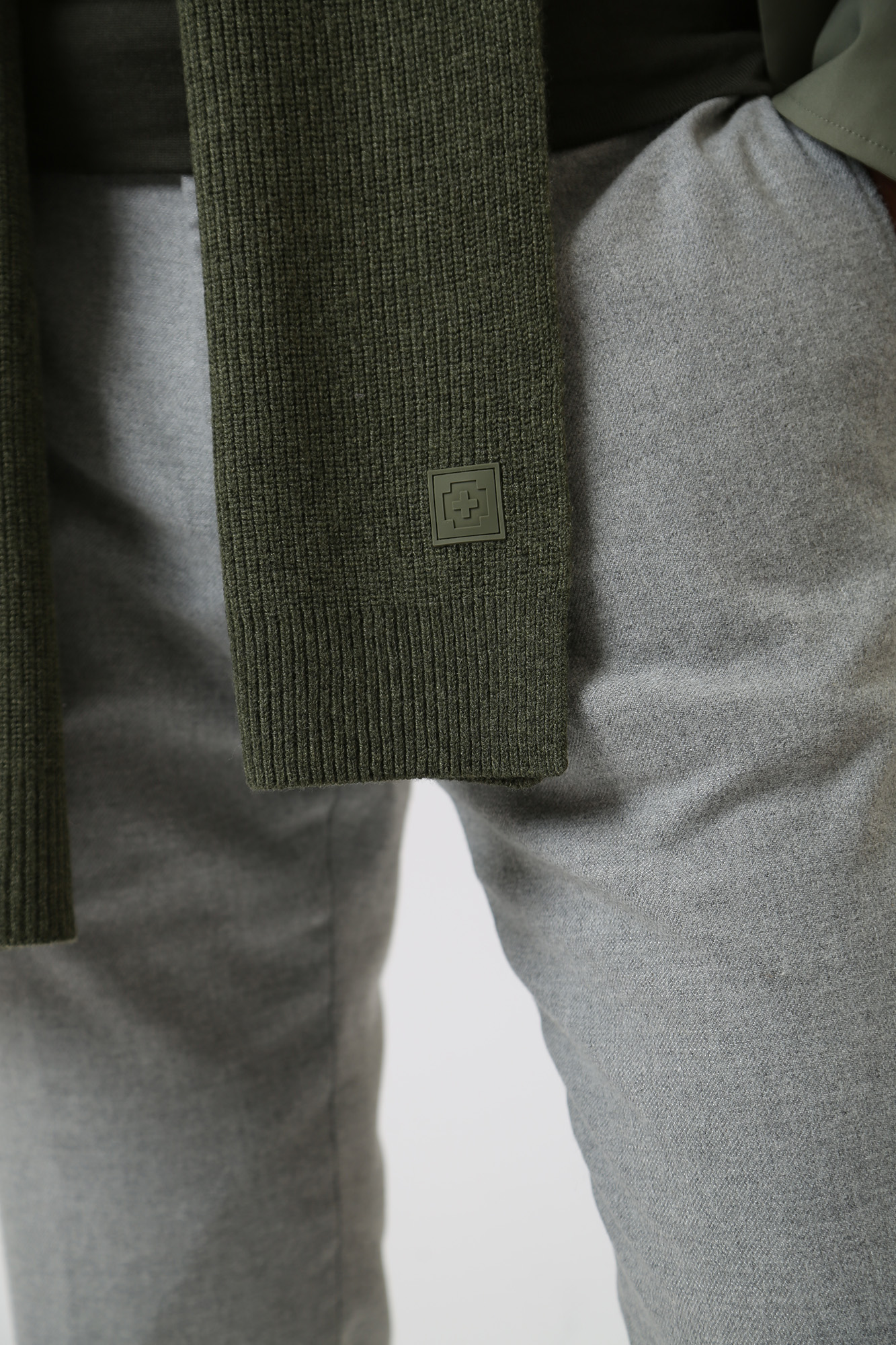 30038585_10012737 Шарф Strellson Зеленый