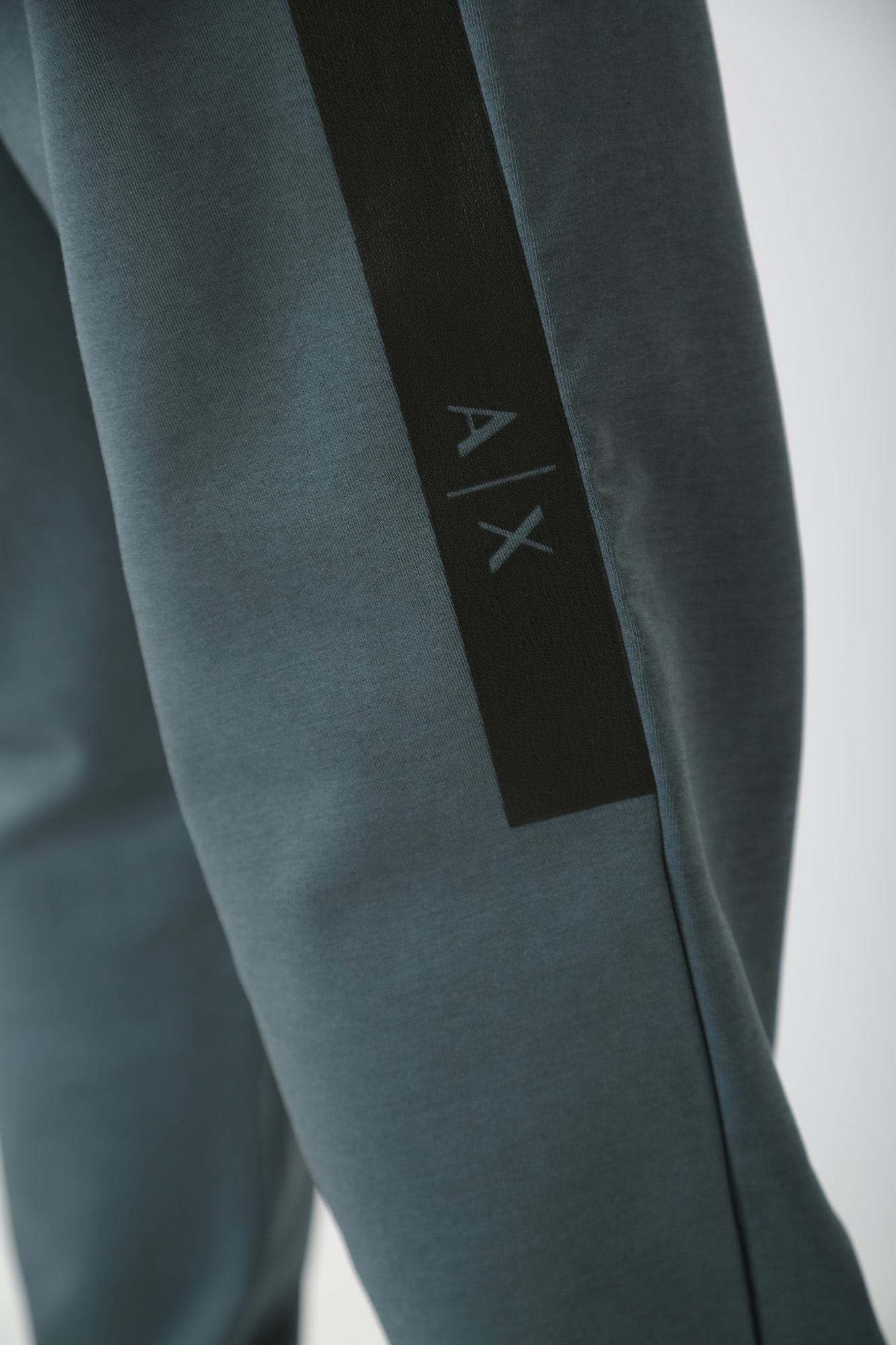 6RZPCA_ZJ9QZ Брюки спортивные Armani Exchange Зеленый