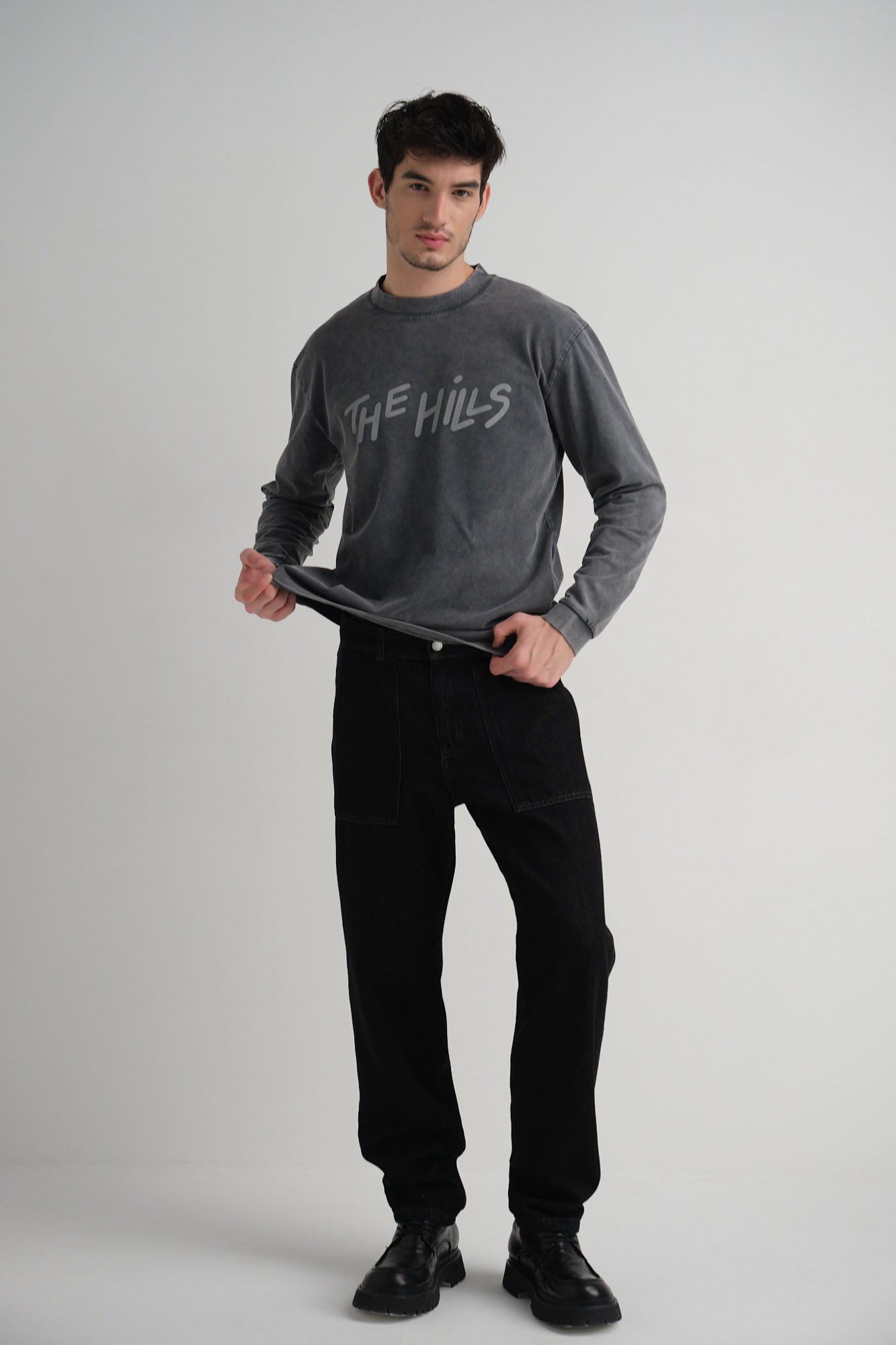 M-242-TU-22-6001 Лонгслив The Hills Серый