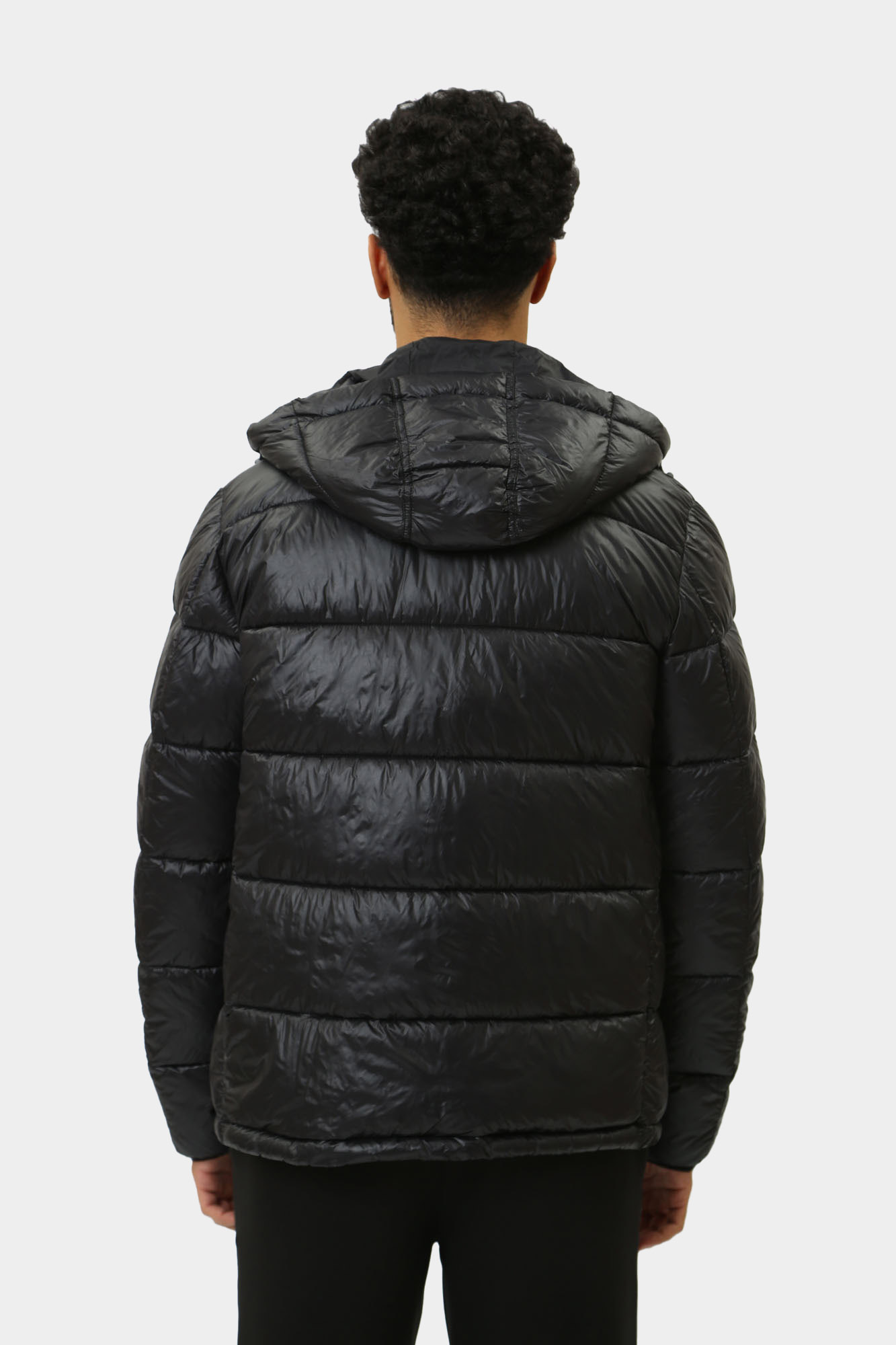 544590_505022 Куртка утепленная Karl Lagerfeld Черный