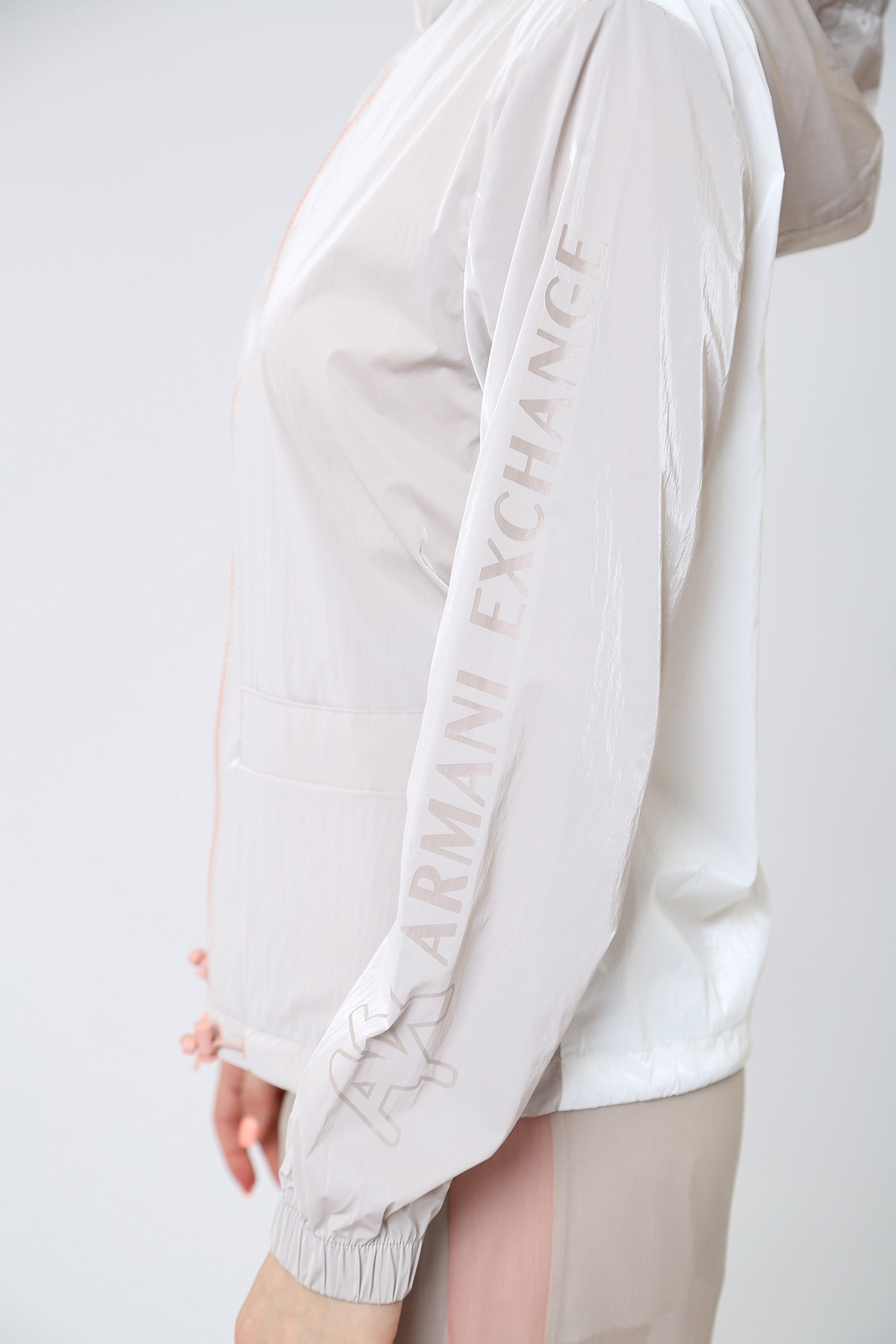 3RYB09_YN4GZ ветровка armani exchange 