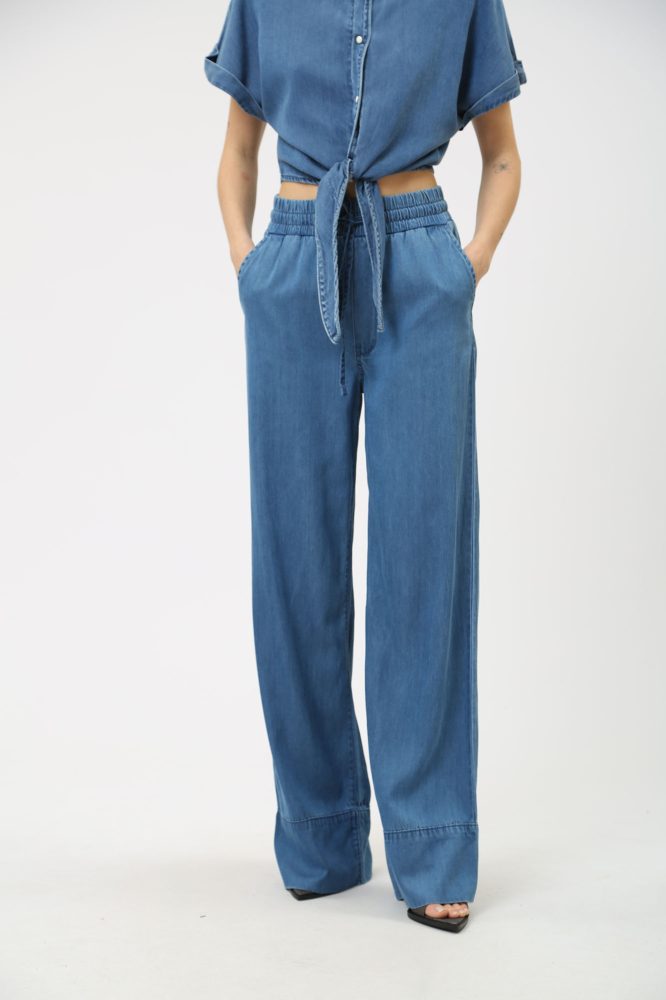 Кроссовки Armani Exchange Полиуретан Черный