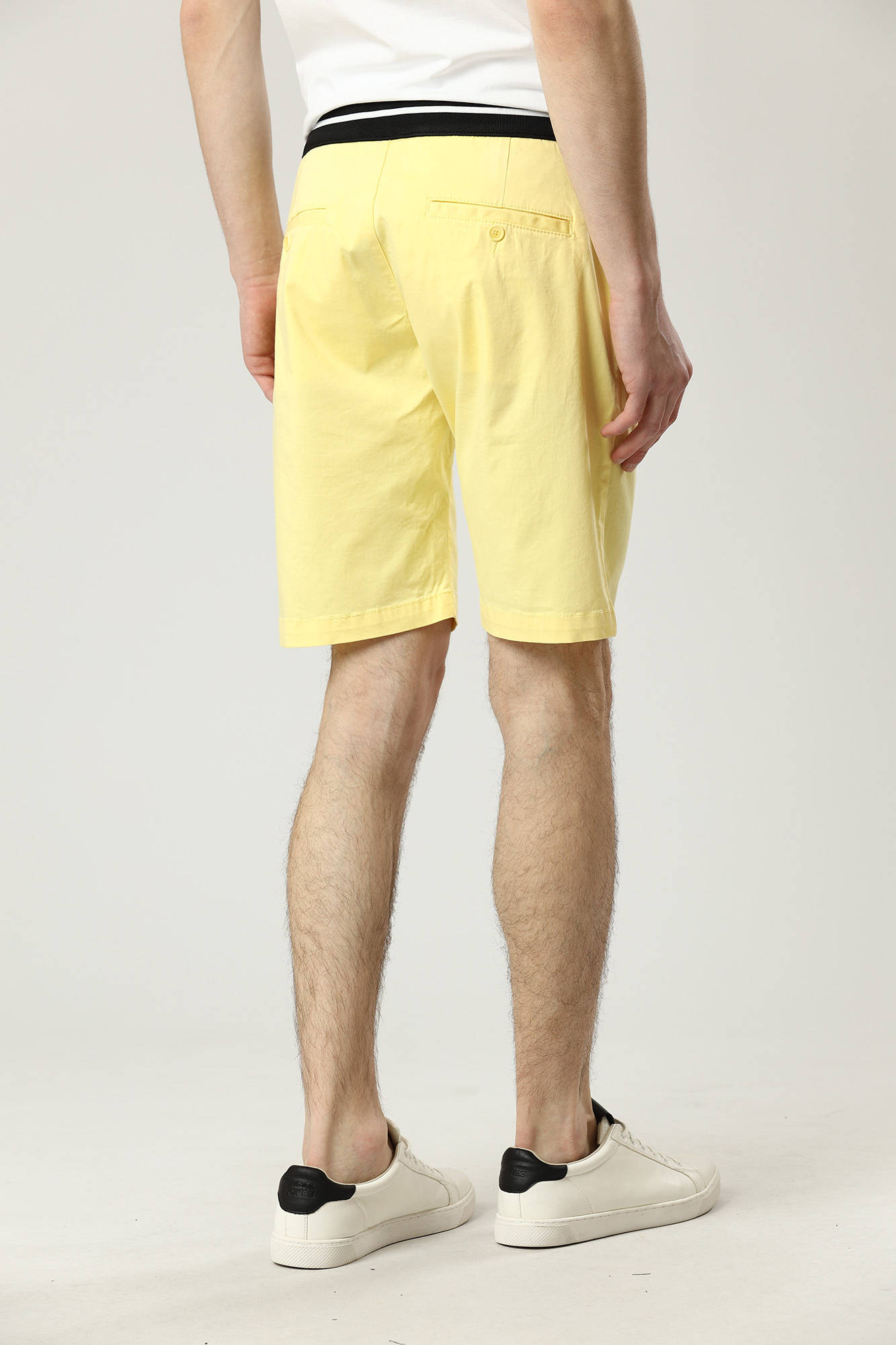 521801_255811 Шорты Karl Lagerfeld Желтый