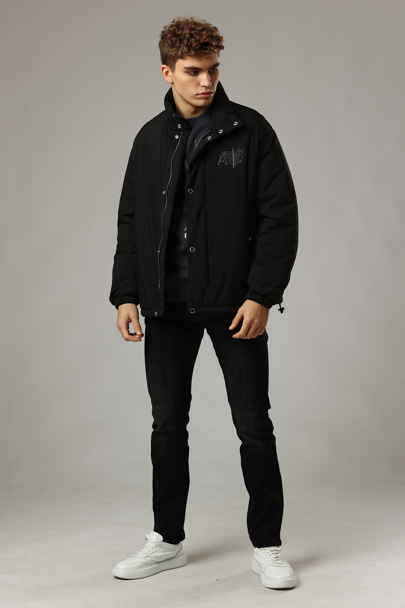 6LZB46_ZNUUZ Куртка утепленная Armani Exchange Черный