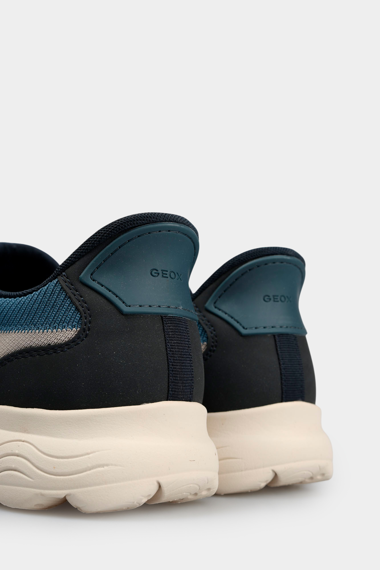 Кроссовки Geox Серый