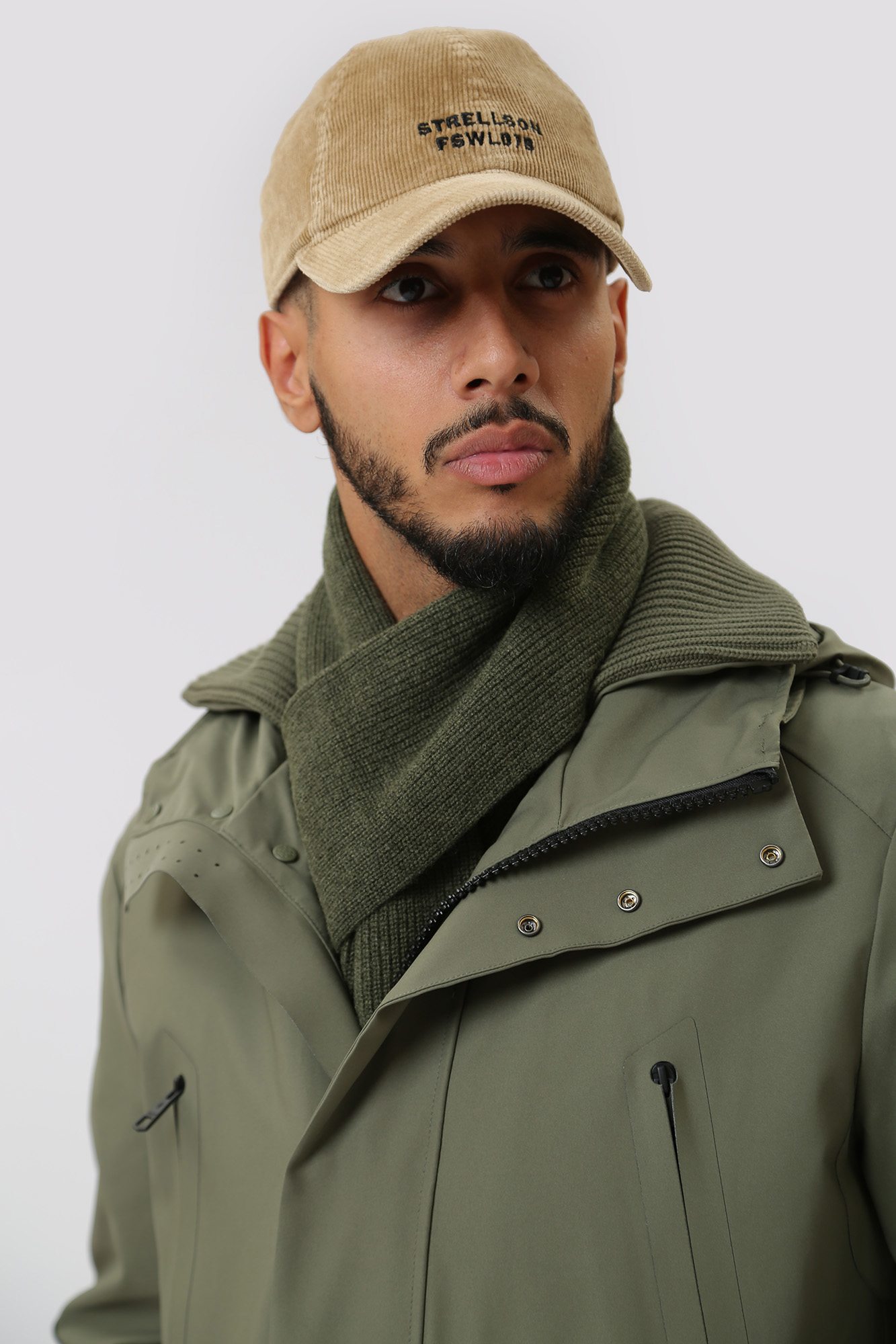 30038585_10012737 Шарф Strellson Зеленый