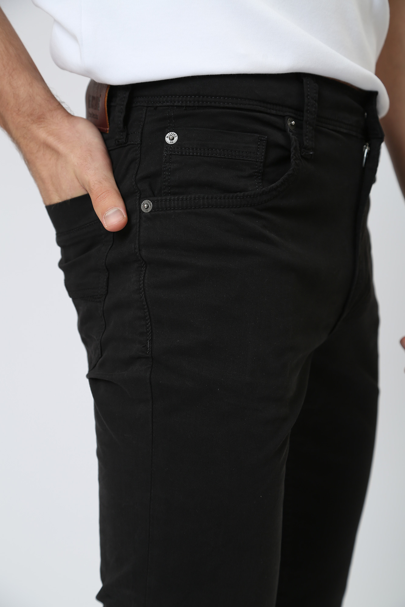 1009074 Брюки Mustang Черный