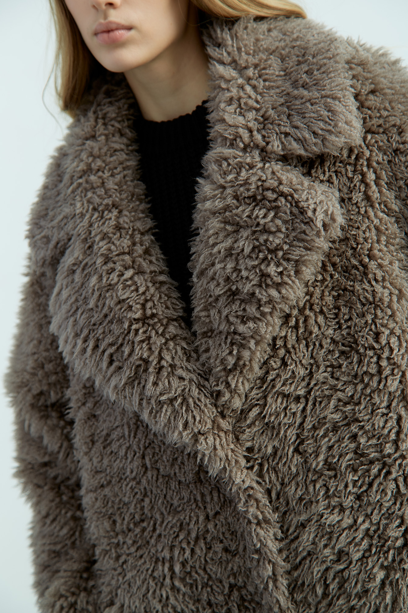 W-232-PLO-10721-330 шуба the hills 