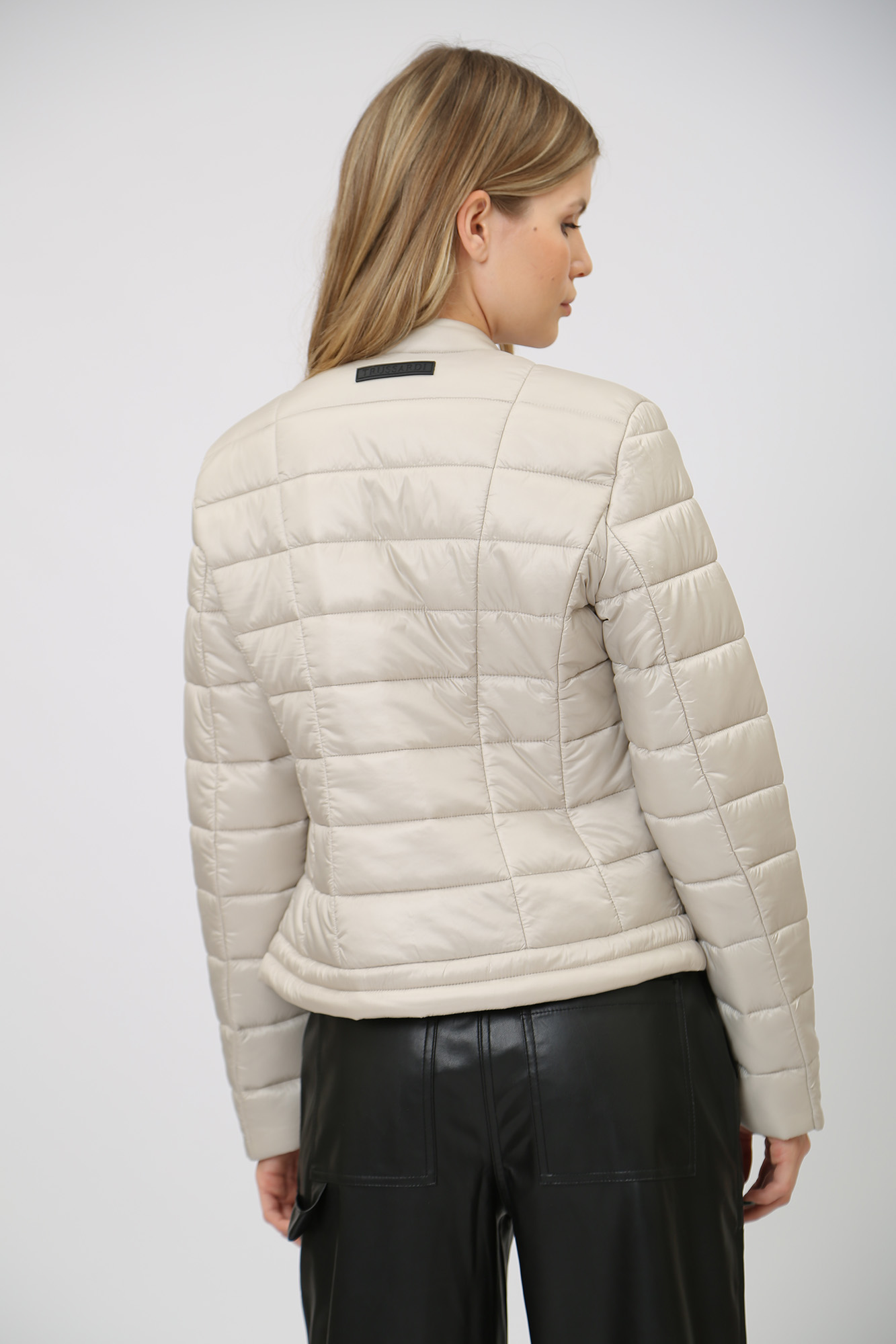 56S00924-1T006115 куртка trussardi 