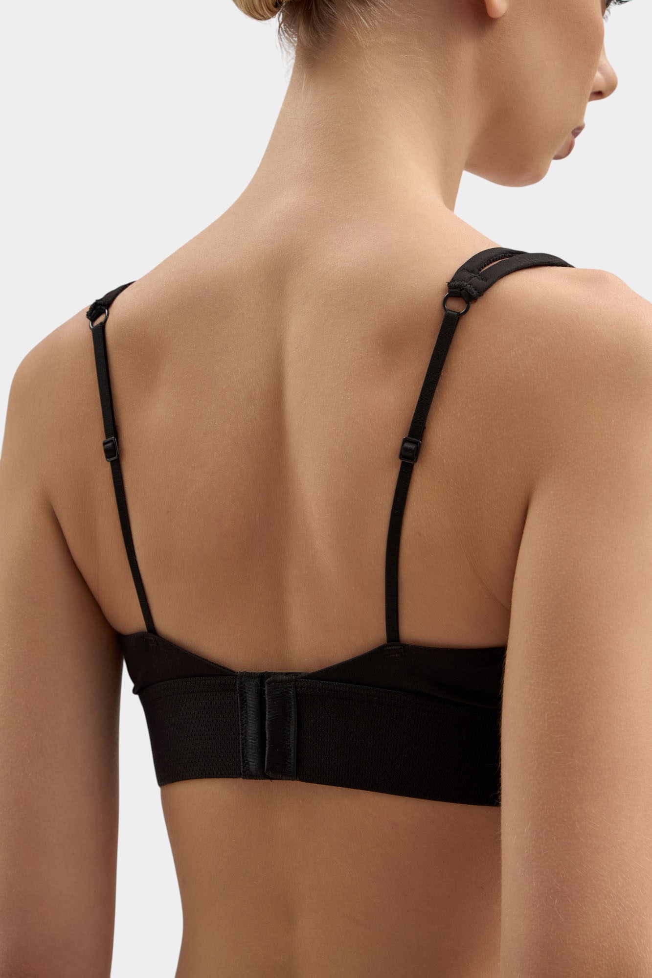 LV00QF8478 топ calvin klein underwear 