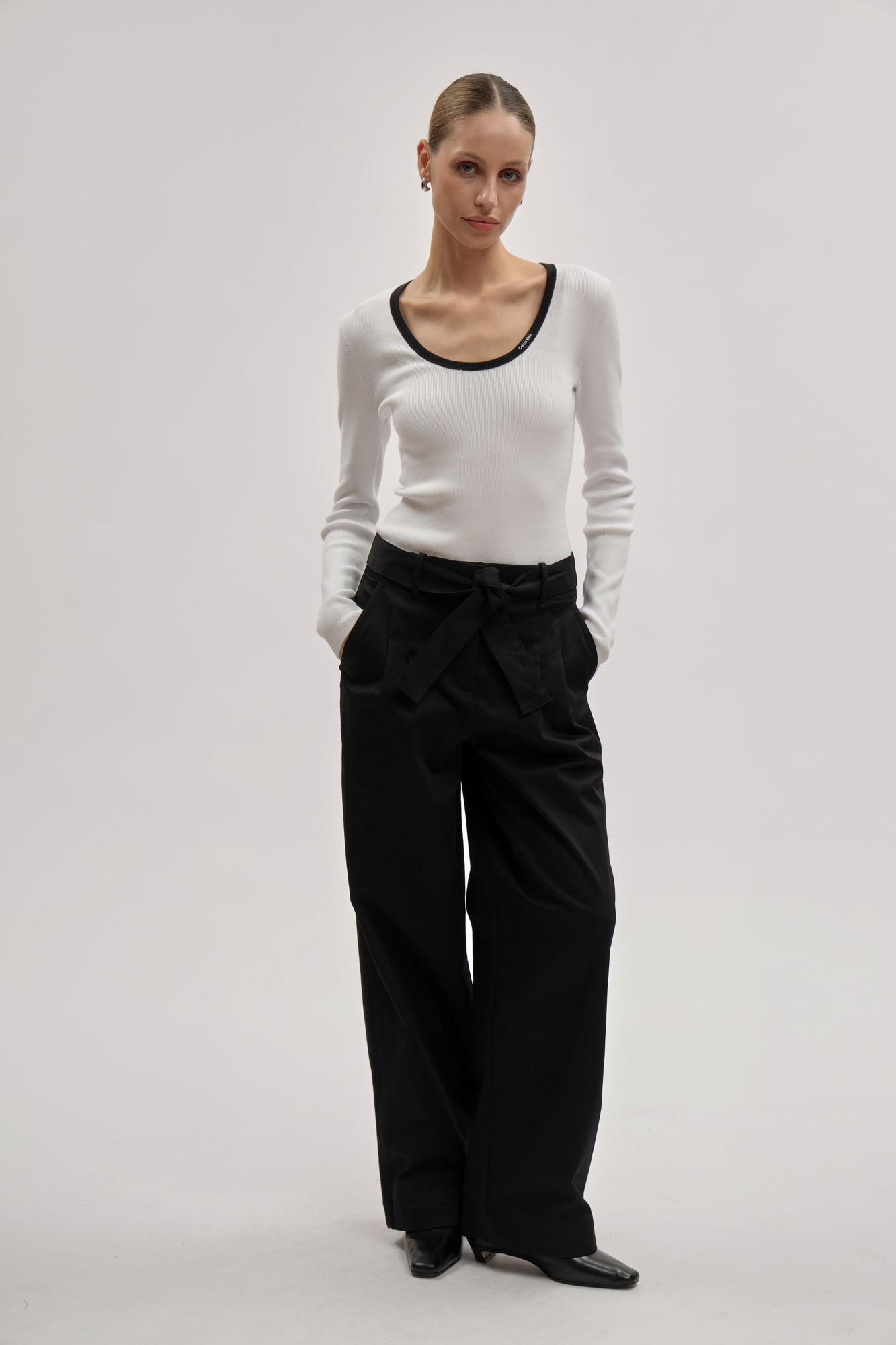 LV044D360G лонгслив calvin klein jeans