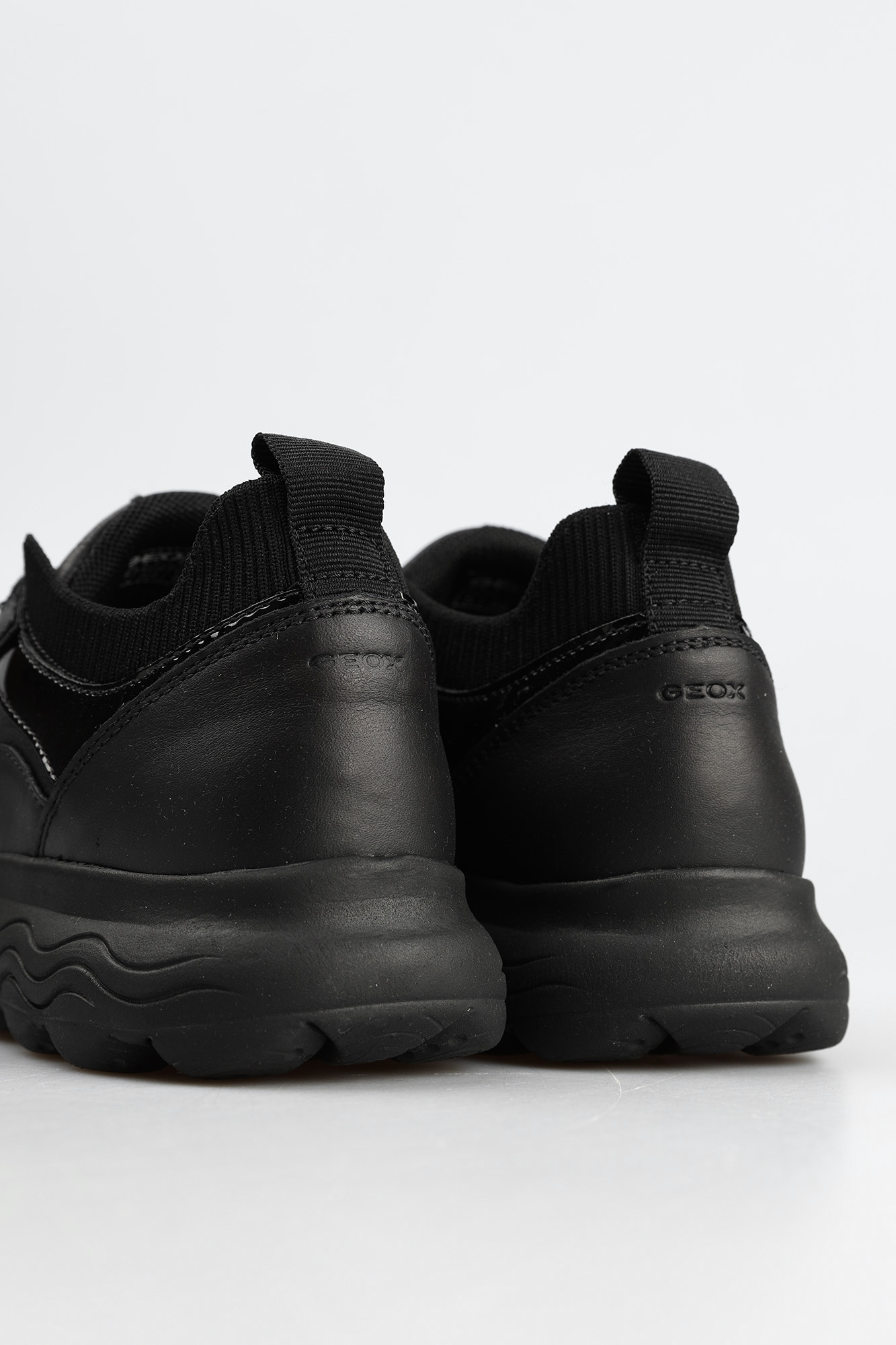 D26NUC0856KC9 Кроссовки Geox Черный