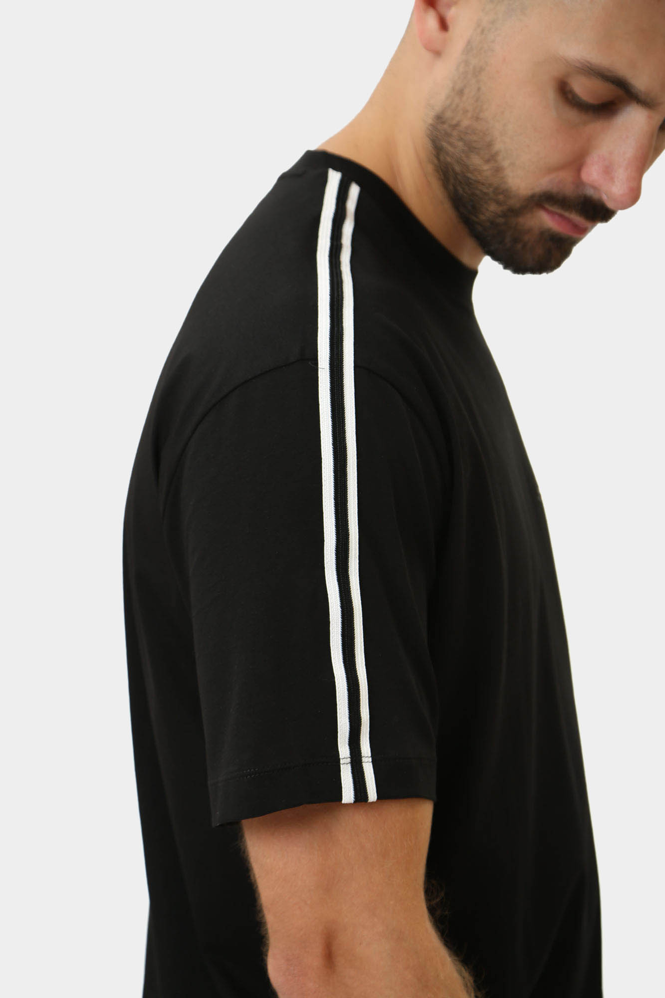 8NZTSG_ZJ9AZ Футболка Armani Exchange Черный