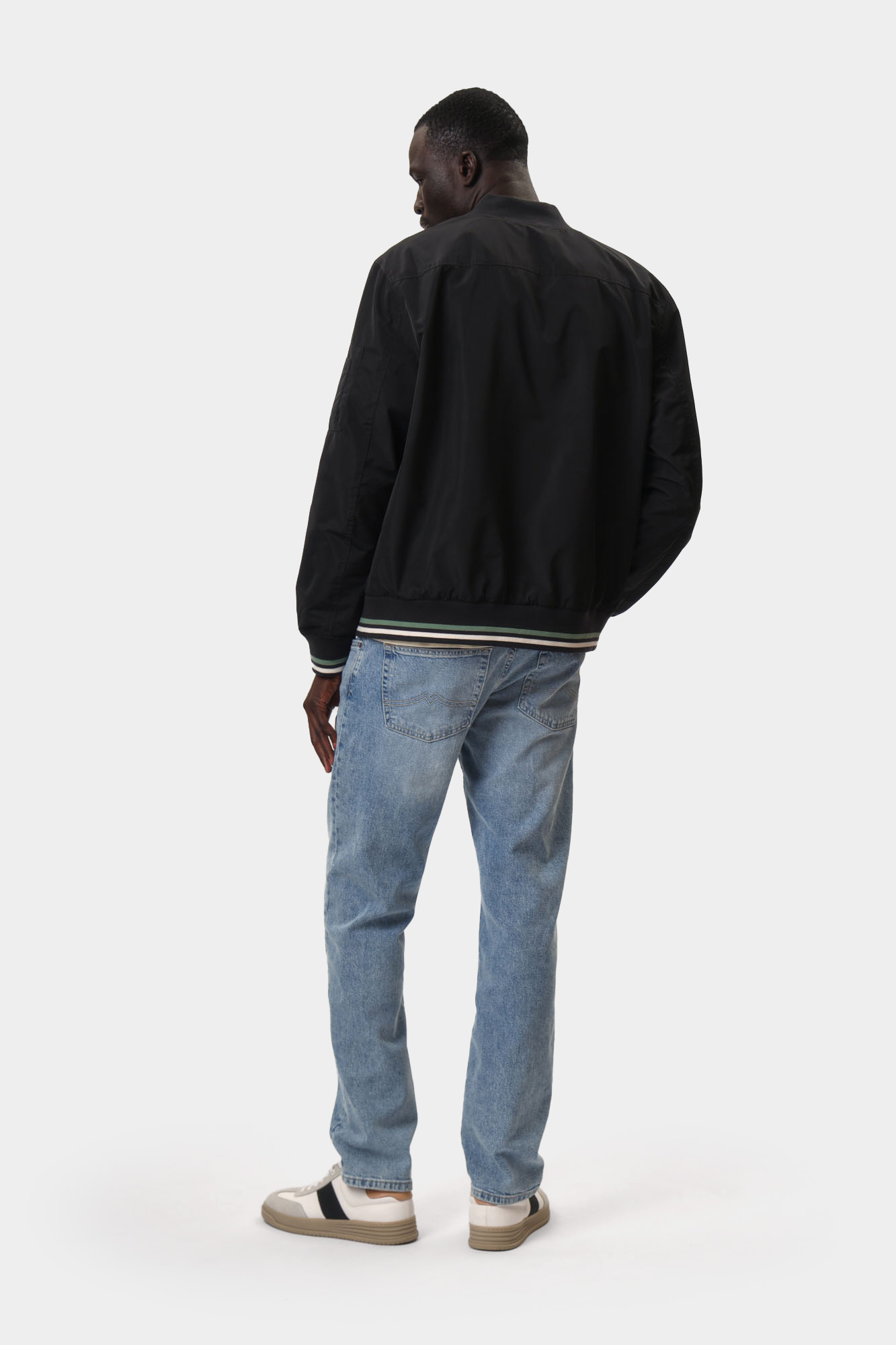 1016235 Бомбер Mustang Черный