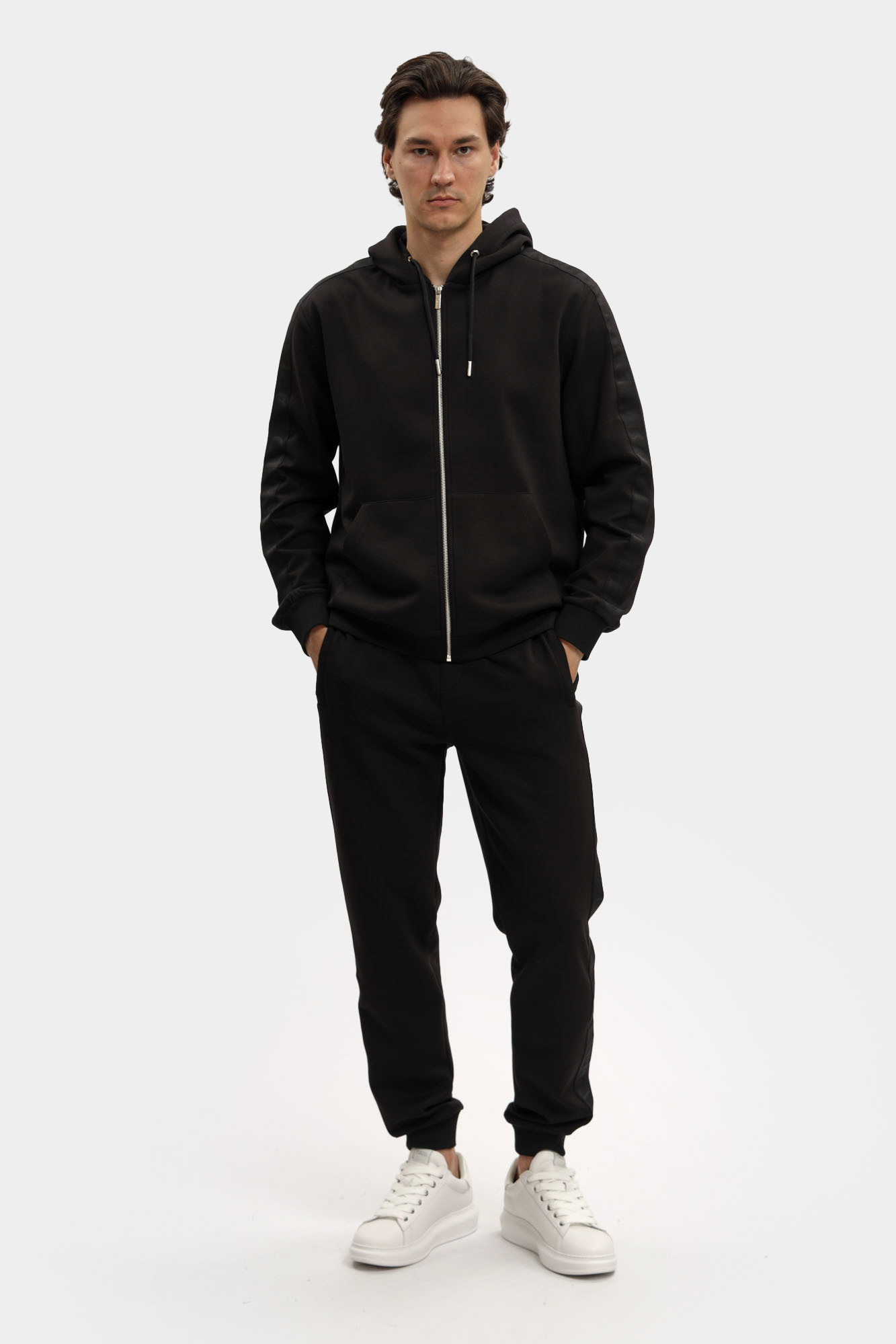 553902_705021 Брюки спортивные Karl Lagerfeld Черный