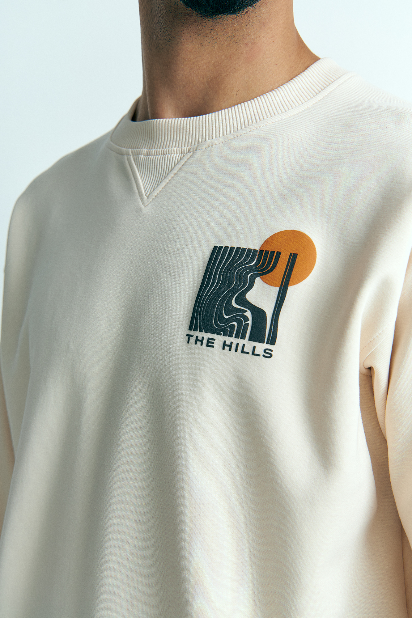 M-232-М-21-0174 Свитшот The Hills Белый