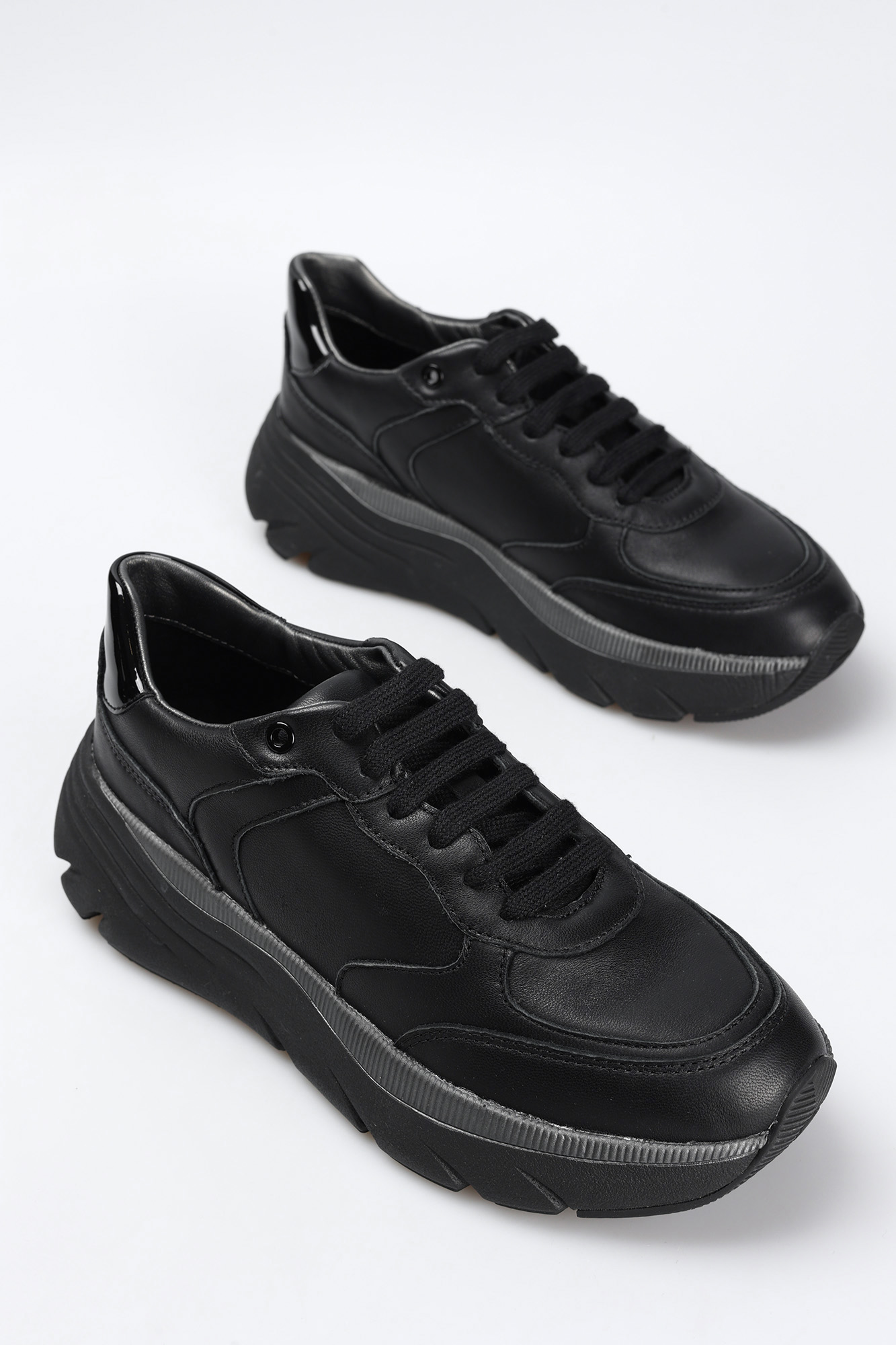 D35UFA0LM02C9 Кроссовки Geox Черный