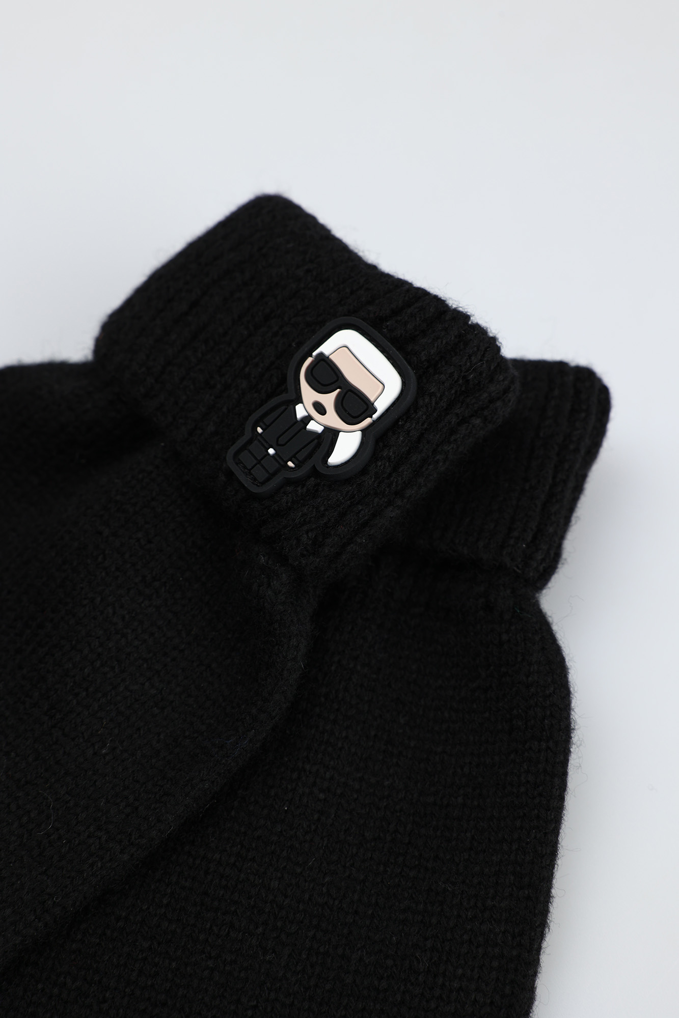 226W3605 Перчатки Karl Lagerfeld Черный
