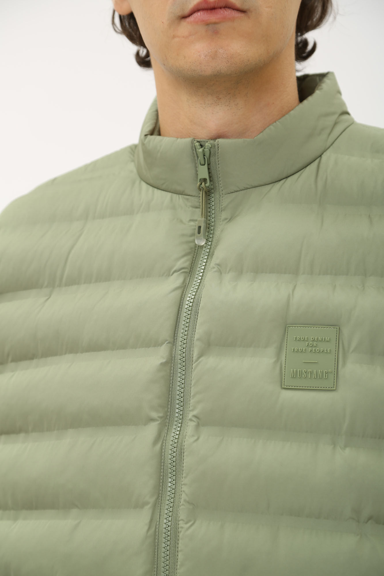 1015601 Жилет утепленный Mustang Зеленый