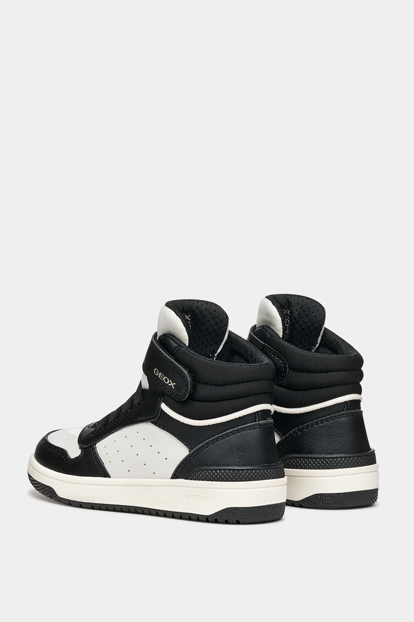 J46LQB05415C Ботинки Geox Черный