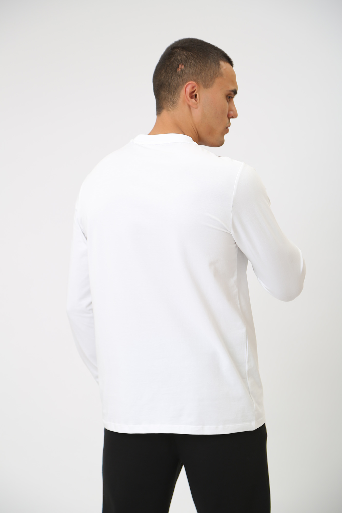 534221_755025 Лонгслив Karl Lagerfeld Белый