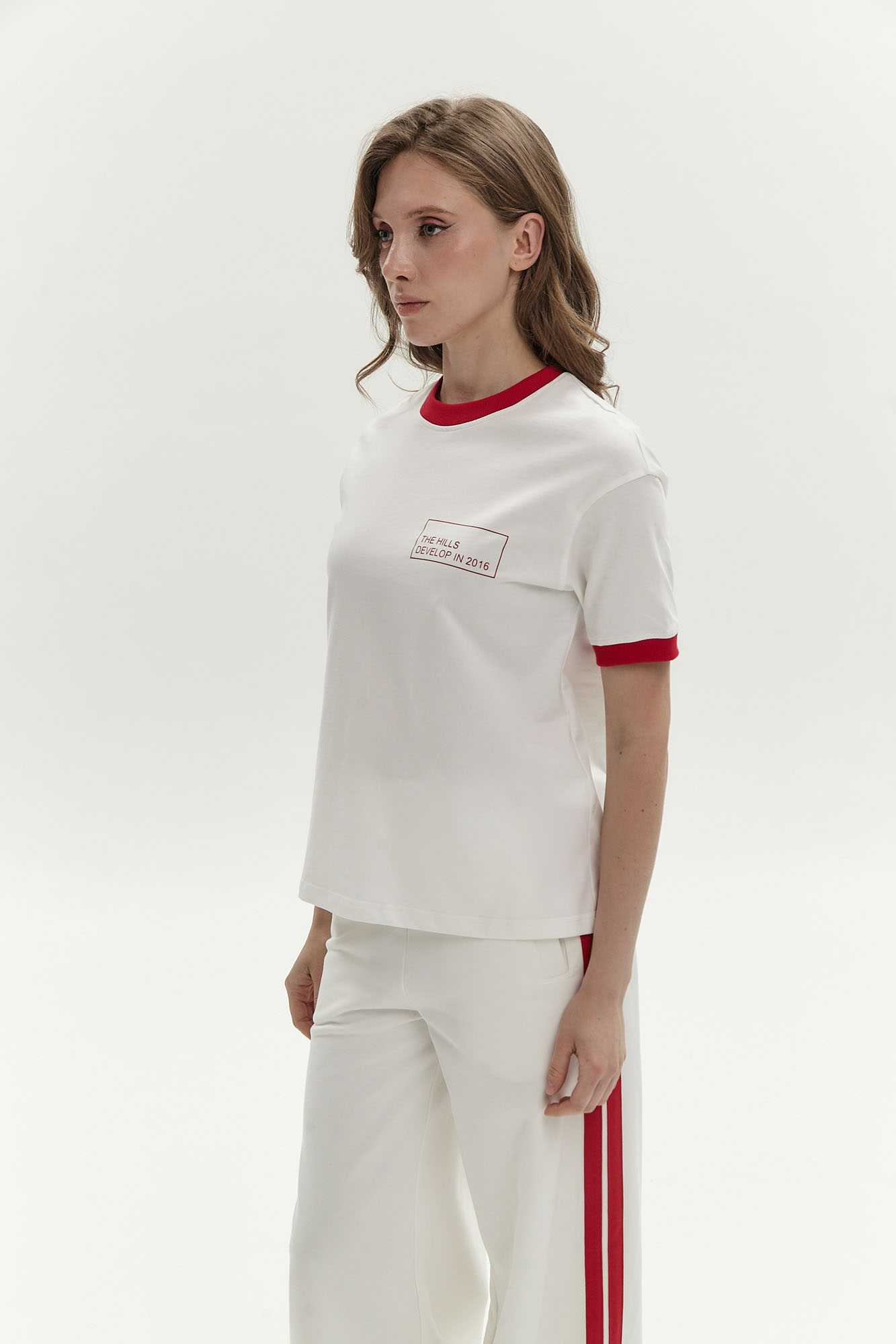 W-242-THT-22-0024 футболка the hills 