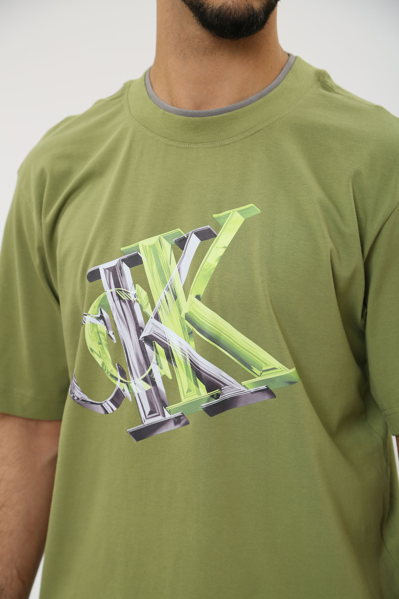 J30J325201 Футболка Calvin Klein Jeans Зеленый