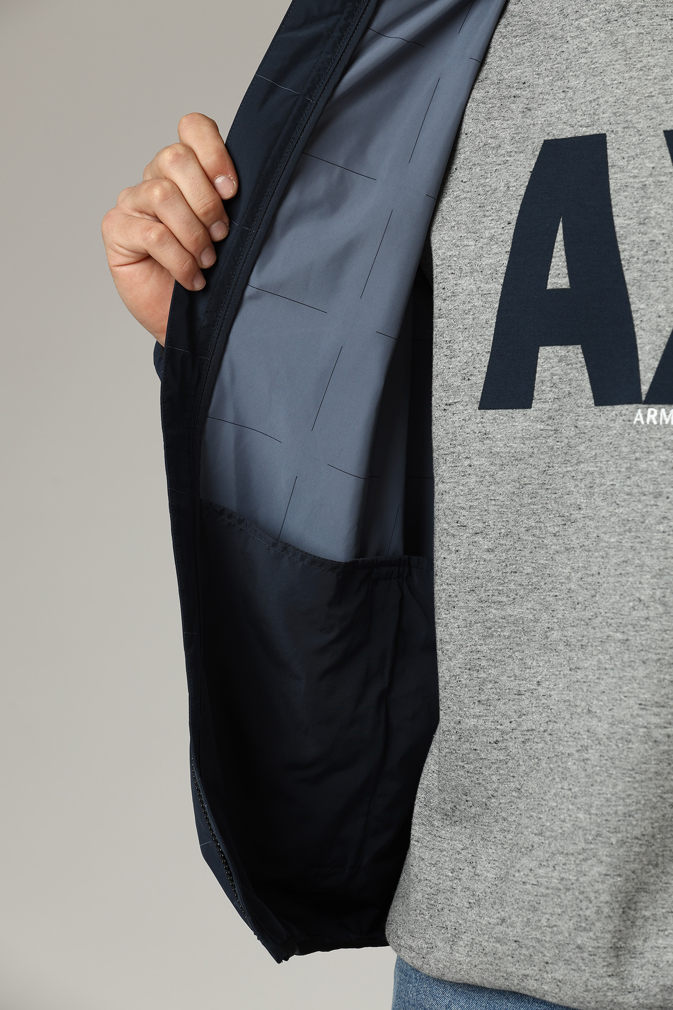 3LZB09_ZNIDZ Ветровка Armani Exchange Синий