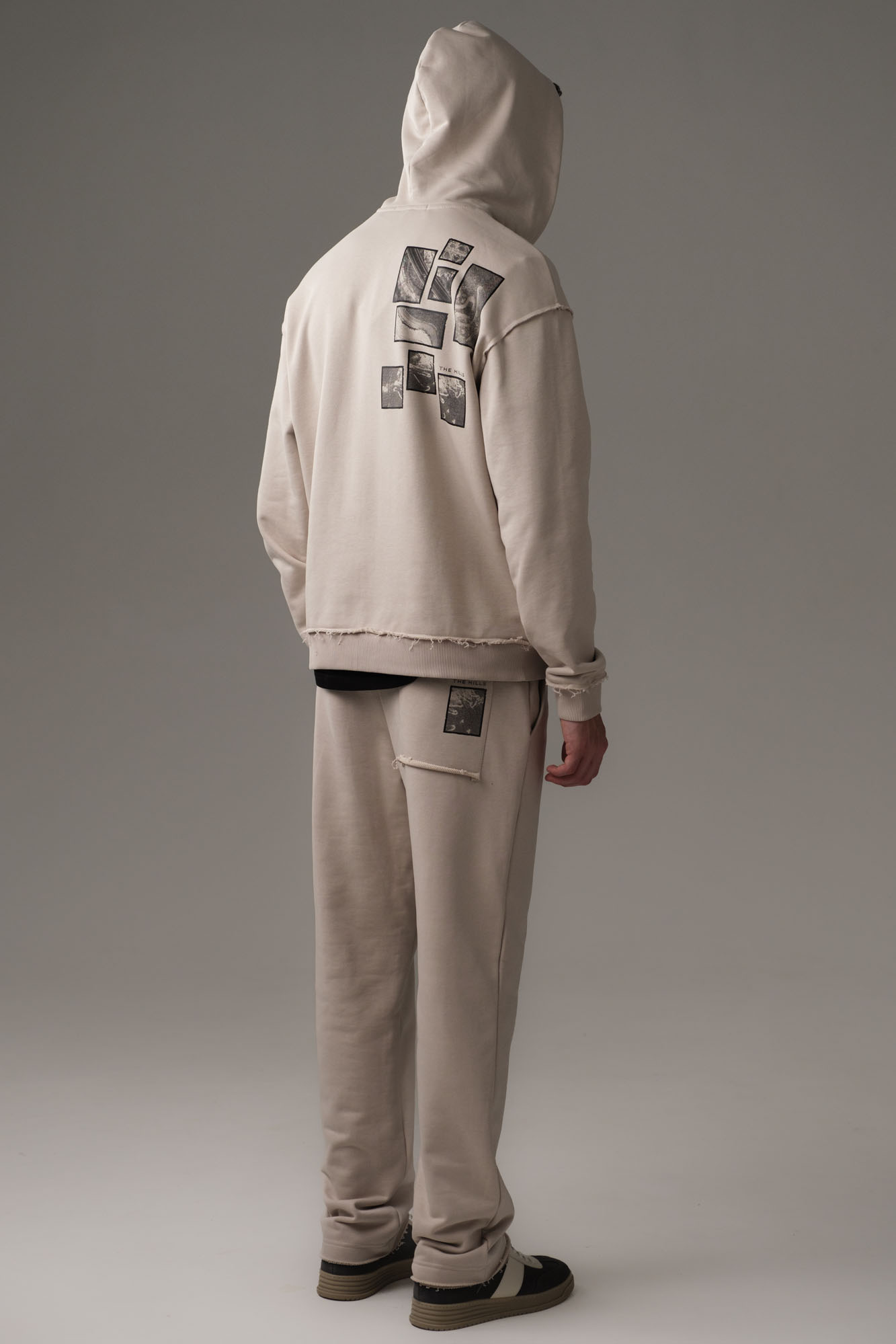 M-251-P-20-0062 Тректоп The Hills Бежевый