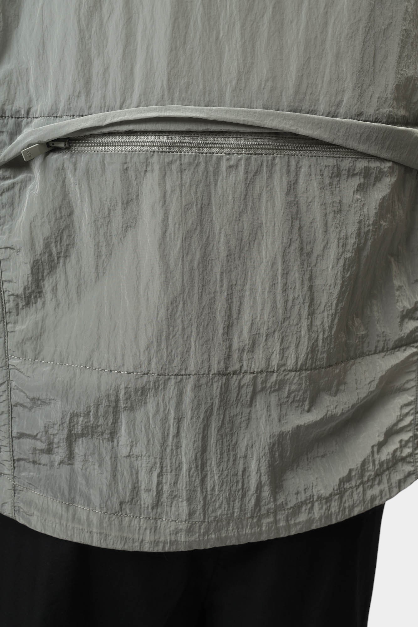 XM000397_AF13174 Куртка Armani Exchange Серый