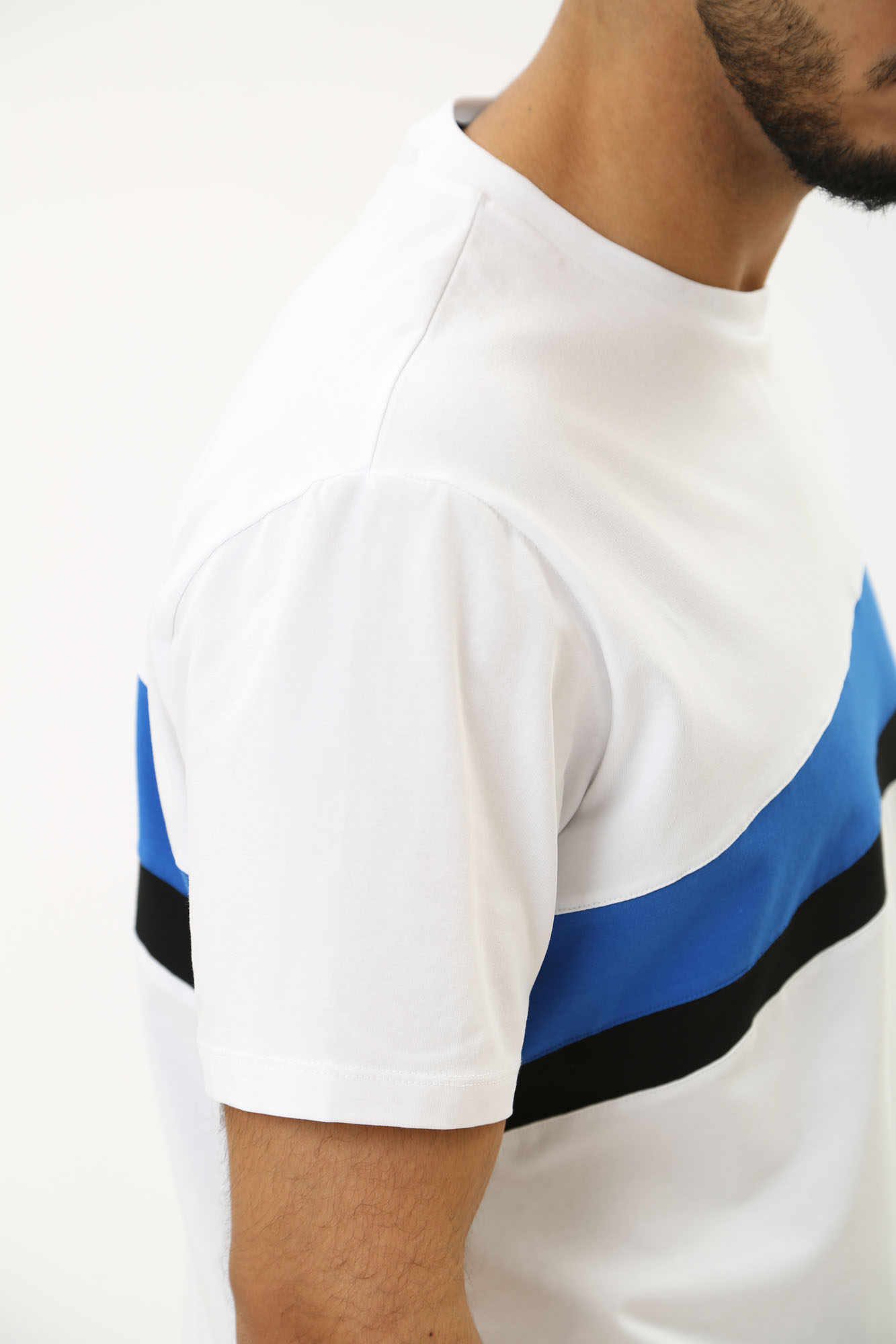 543221_75508 Футболка Karl Lagerfeld Белый