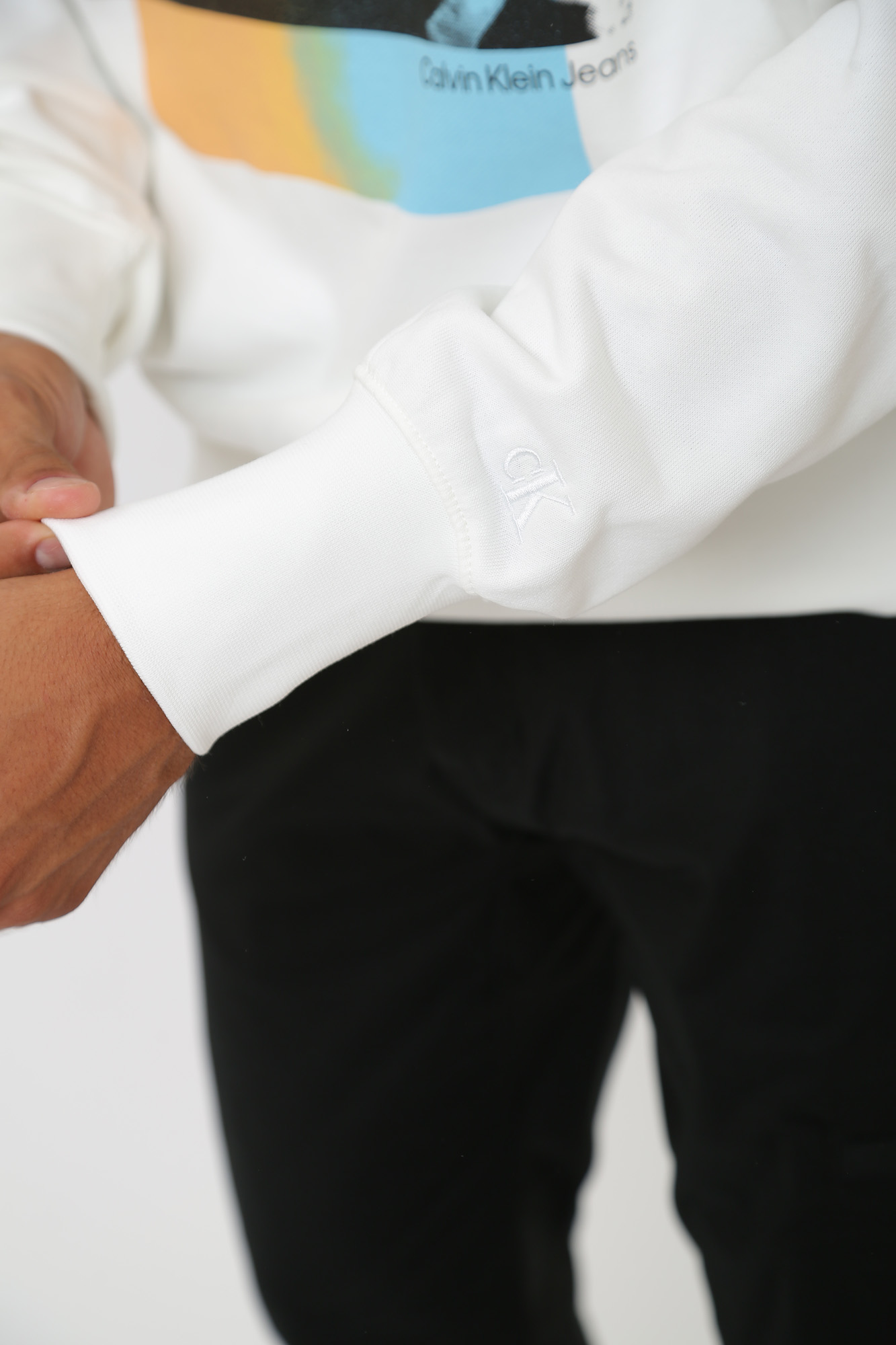 J30J323750 Свитшот Calvin Klein Jeans  Calvin Klein Jeans Белый