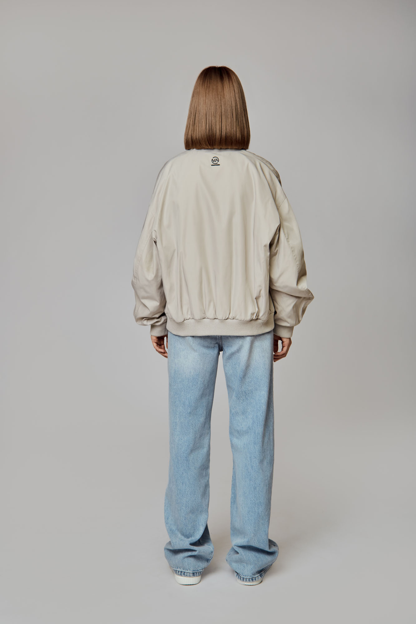 VW-CRI-52-366 бомбер van mich 