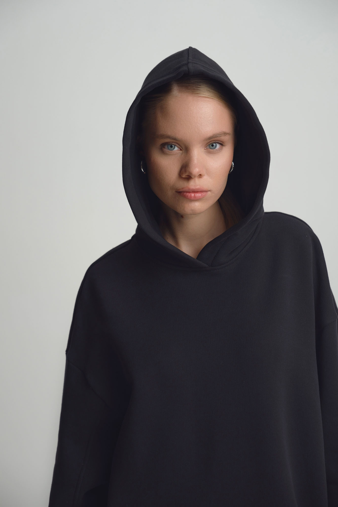 Худи The Hills Черный