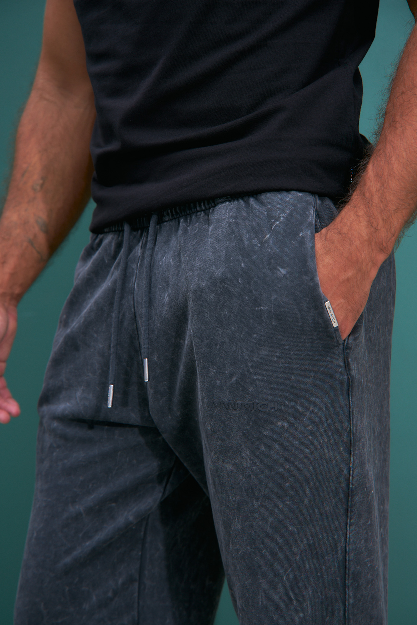 VM-232-20-040 Брюки спортивные Van Mich Серый