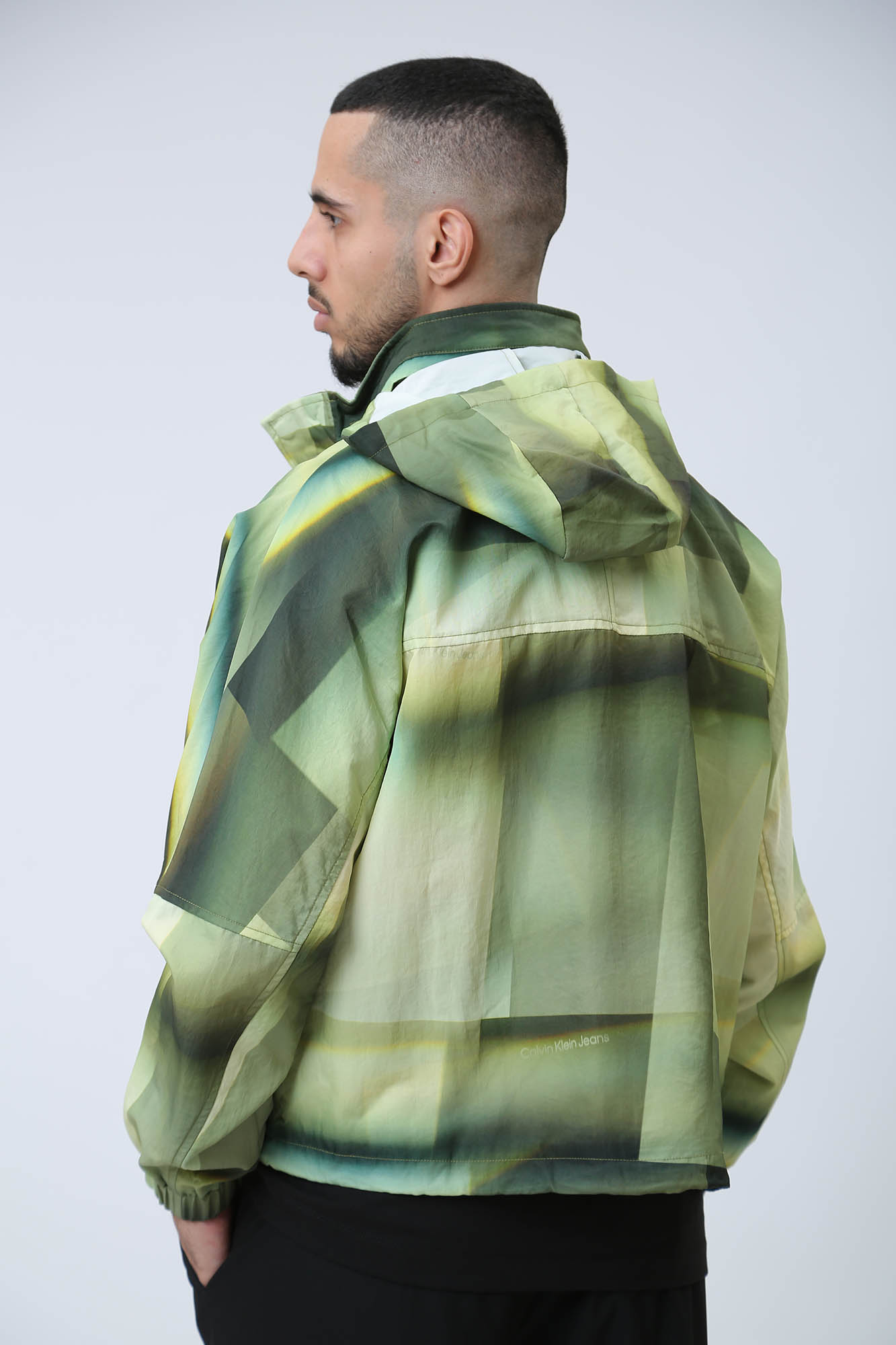 J30J325284 Ветровка Calvin Klein Jeans Зеленый