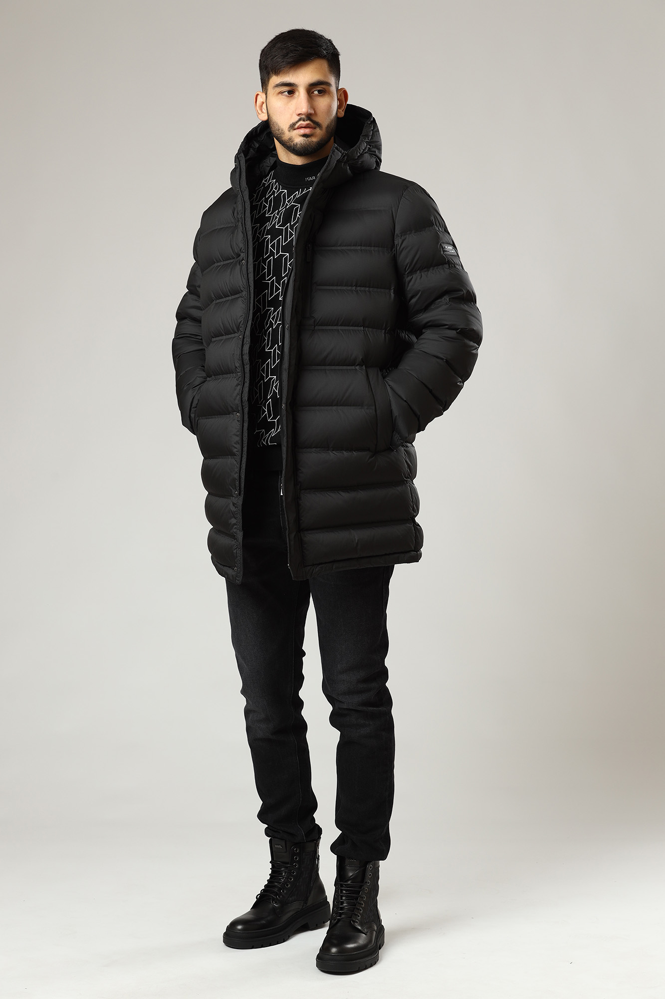 524593_505028 Куртка утеплённая Karl Lagerfeld Черный