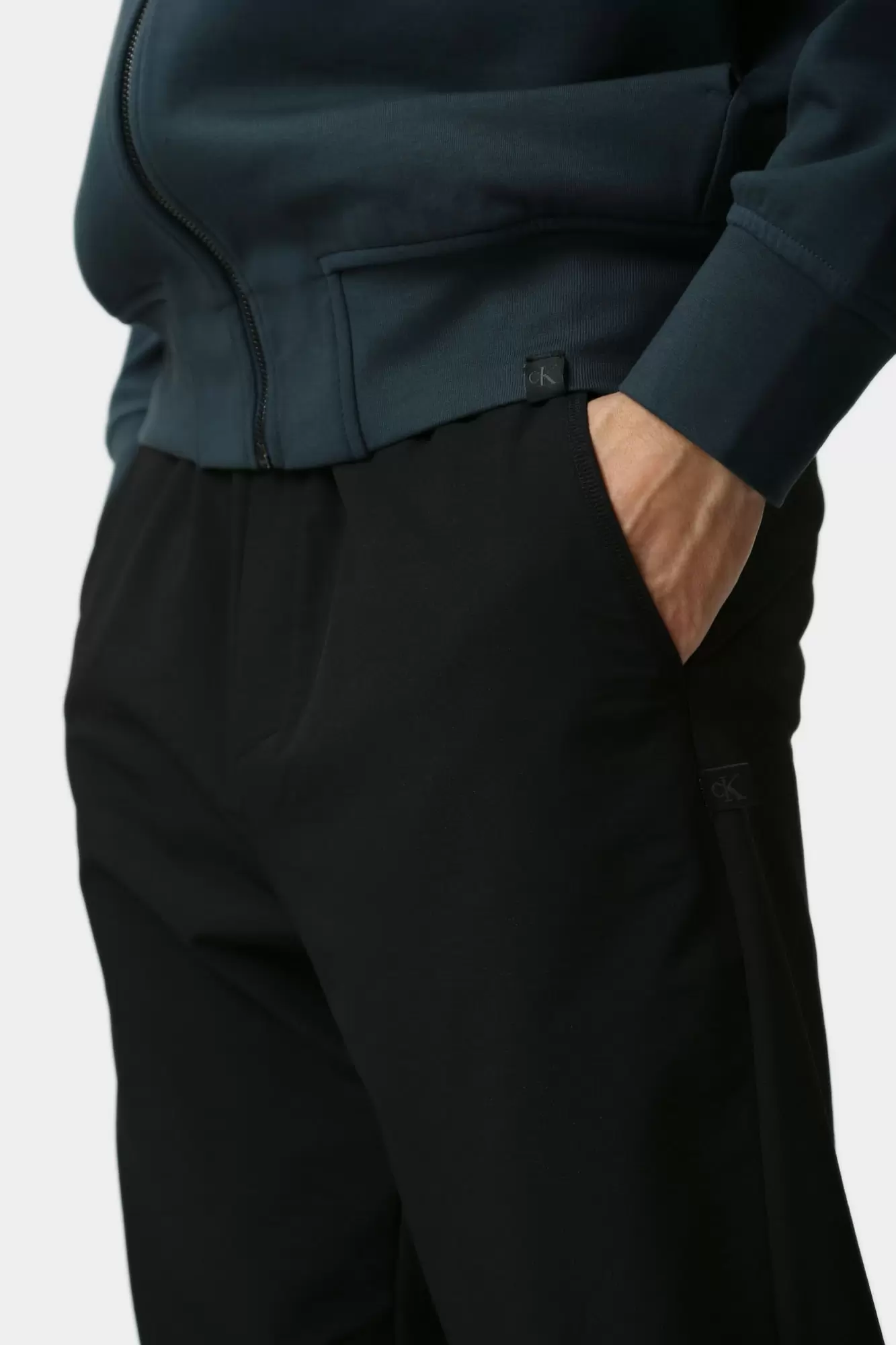 J30J326172 Брюки спортивные Calvin Klein Jeans Черный