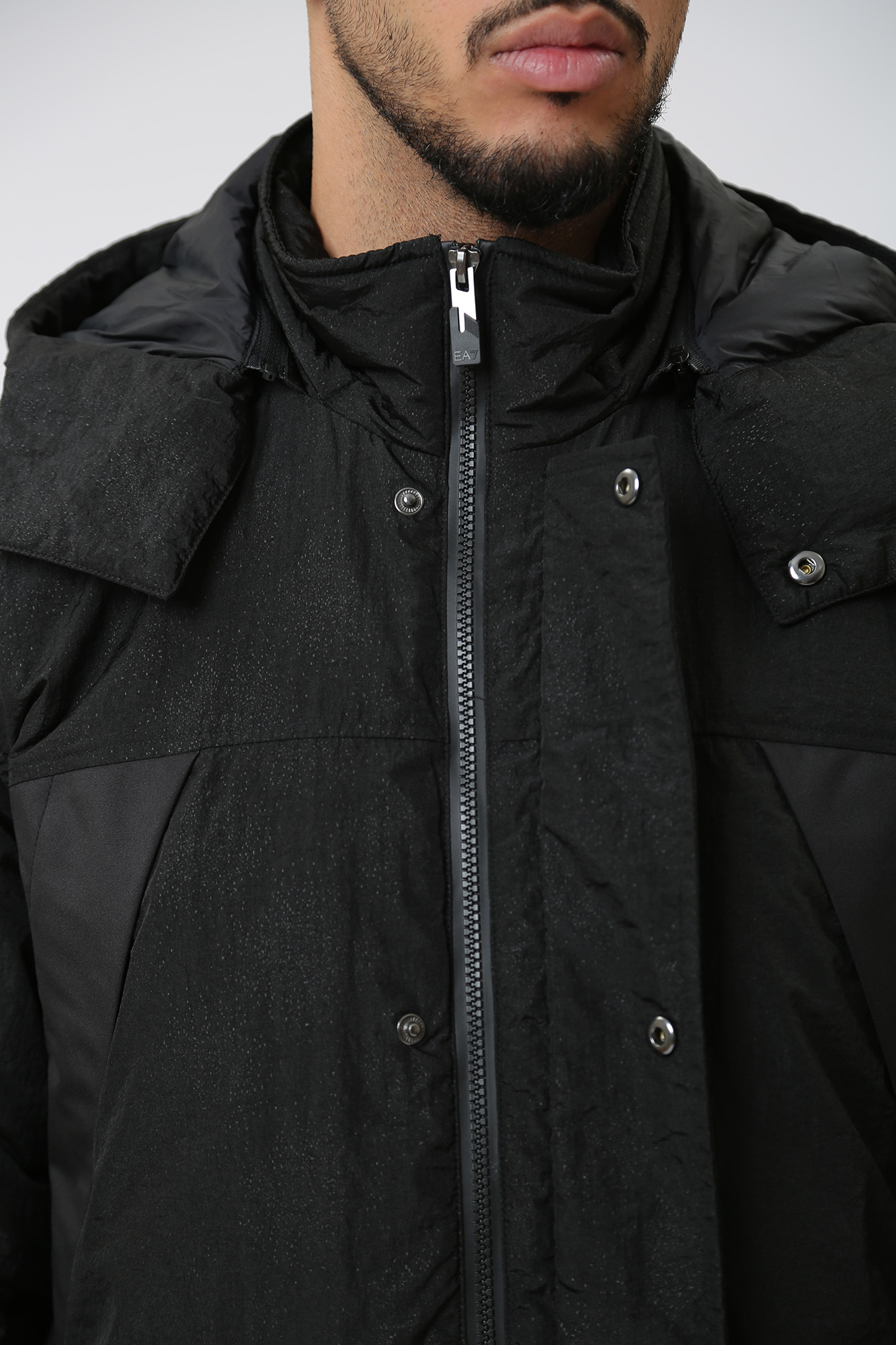 6RPK02_PNEFZ Пальто пуховое EA7 Черный