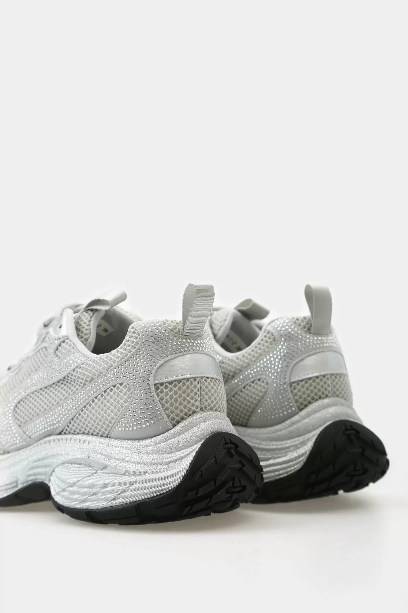 S8-5825 Кроссовки Graciana Серебряный