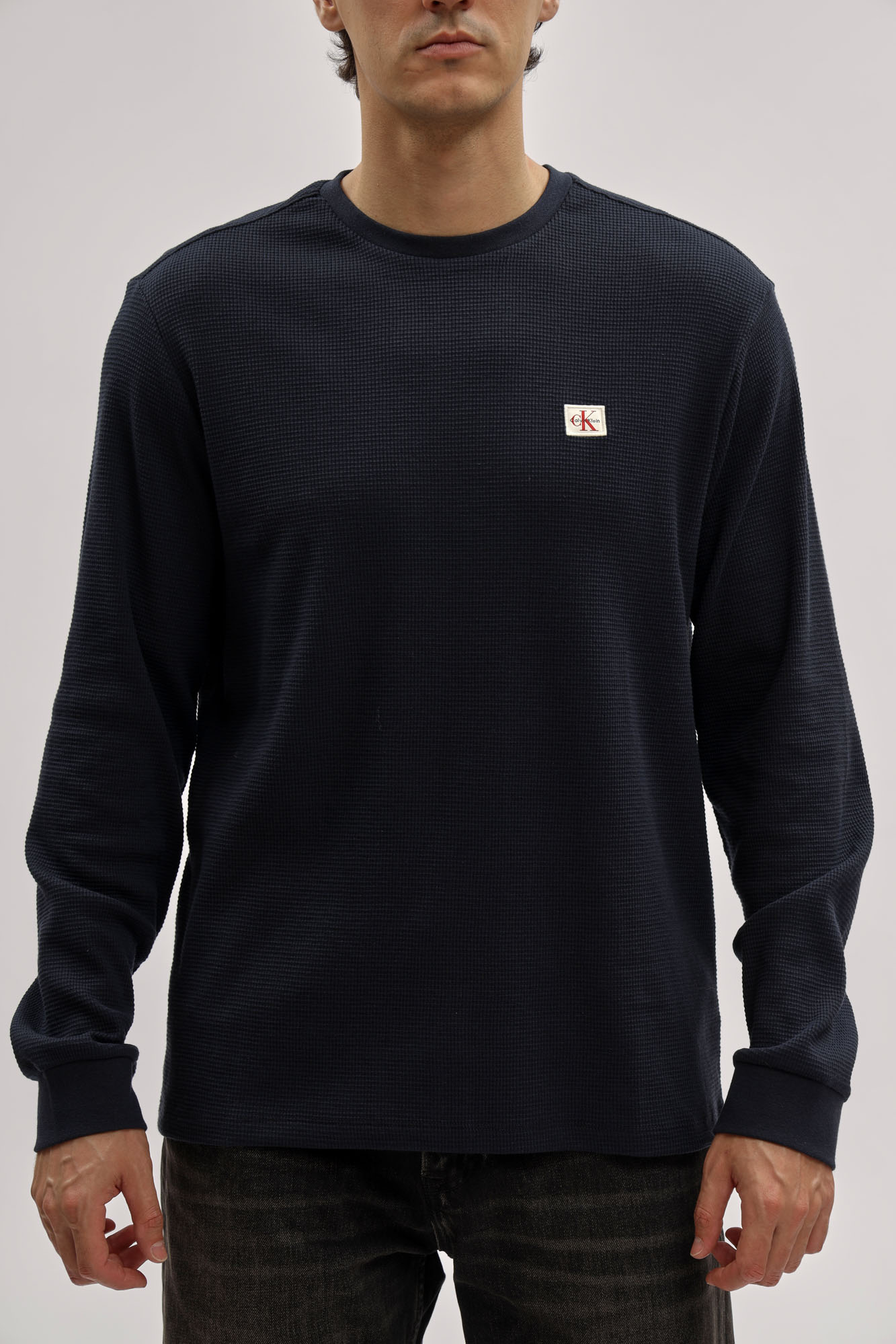 LV040EM217 Лонгслив Calvin Klein Jeans