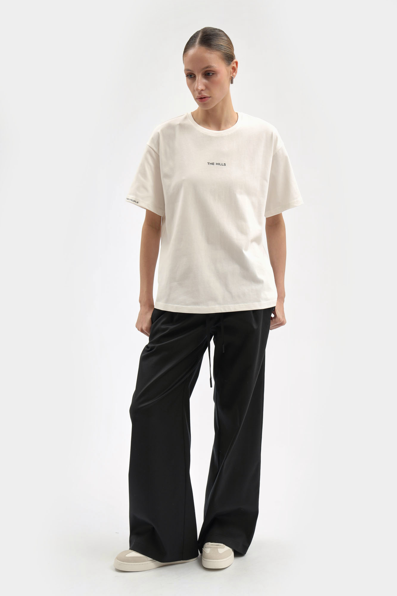 W-261-P-22-1709 футболка the hills