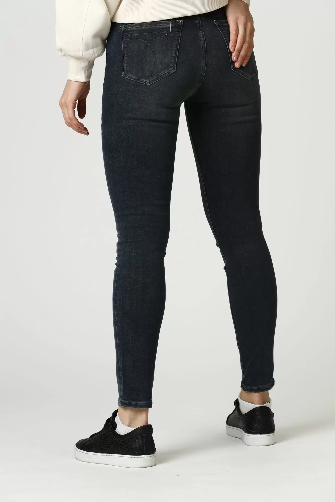 J20J214531_ джинсы mid rise skinny calvin klein jeans 