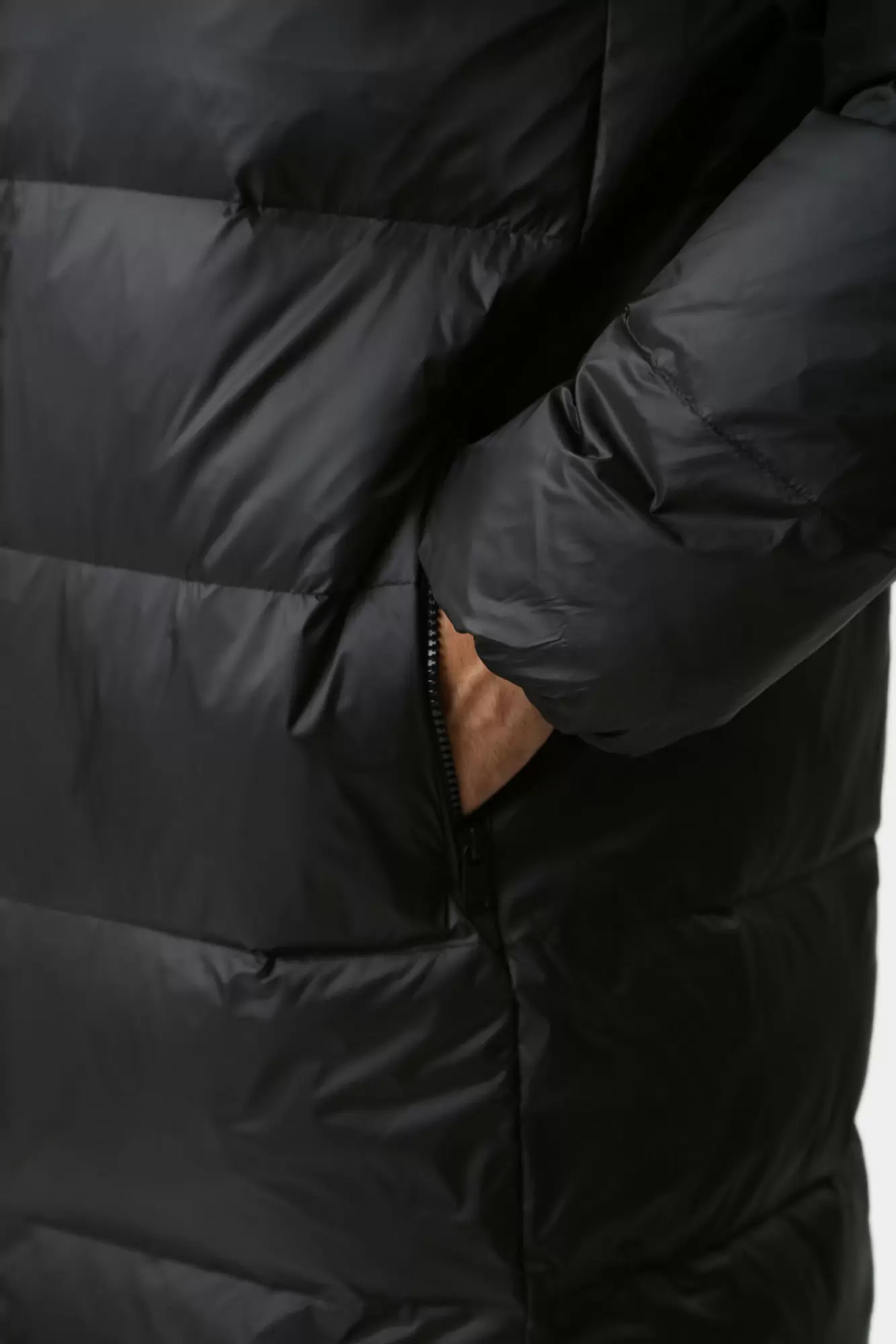 J30J326102 Пальто пуховое Calvin Klein Jeans Черный