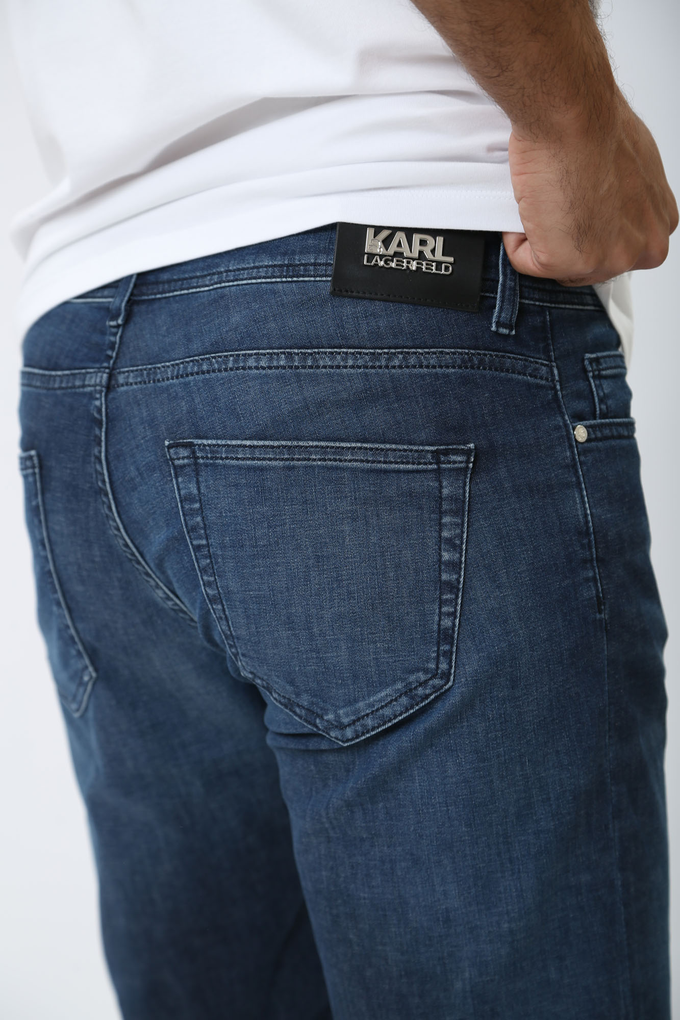 542833_265820 Шорты джинсовые Karl Lagerfeld Голубой