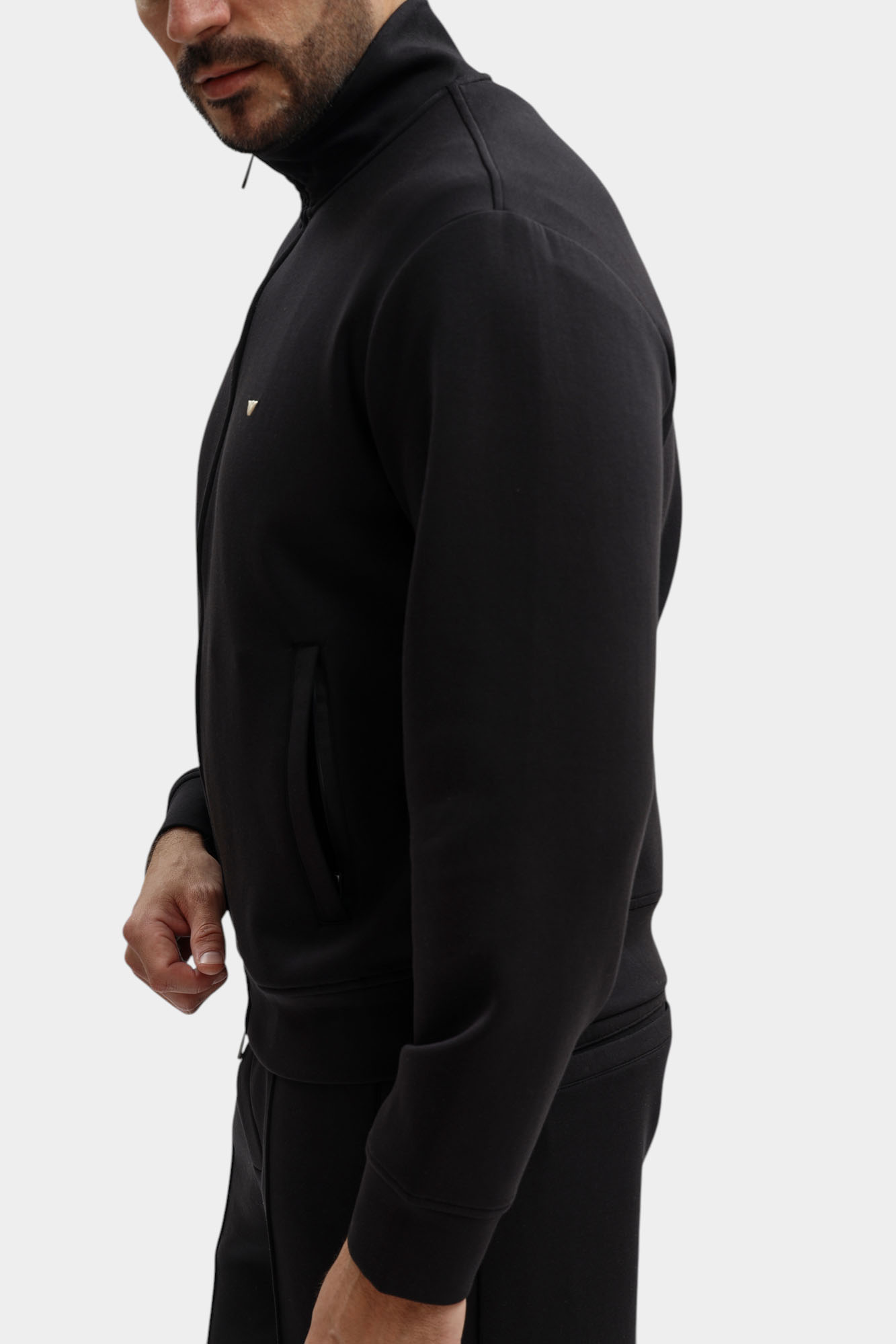 EM004536_AF10013 Толстовка Emporio Armani Черный