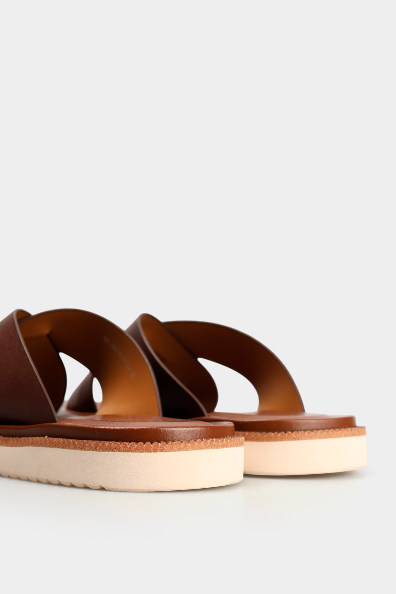 МС-261-A-23 Шлепки Marc Cony Коричневый