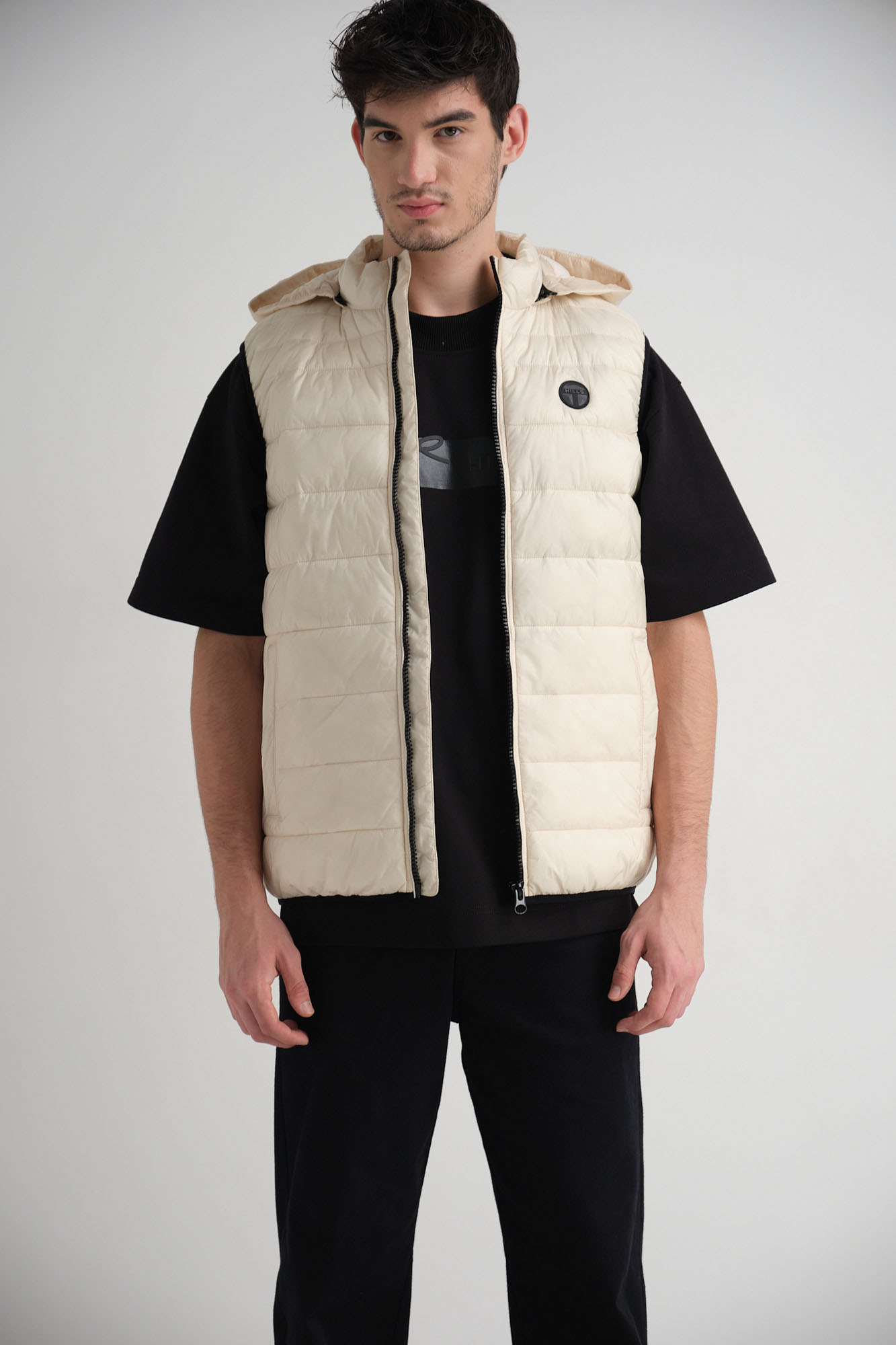 M-242-KT-34-5001 Жилет The Hills Бежевый