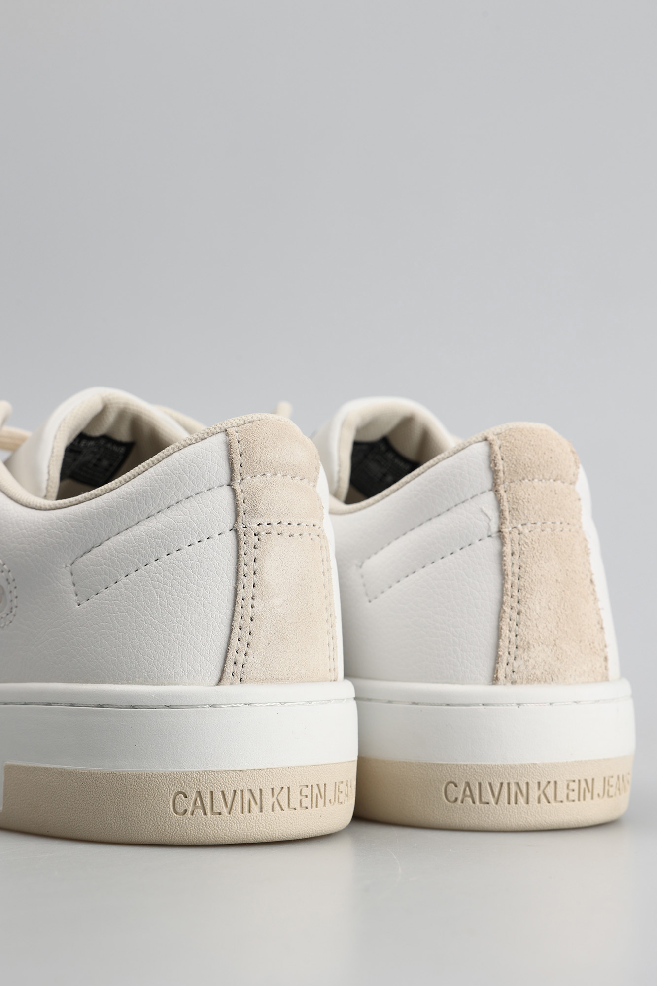 YM0YM00286 Кеды Calvin Klein Белый